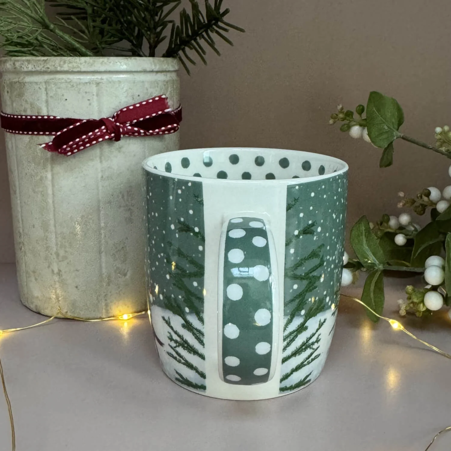 Alex Clark Christmas 400ml China Mug - Decorating The Tree - Image 2