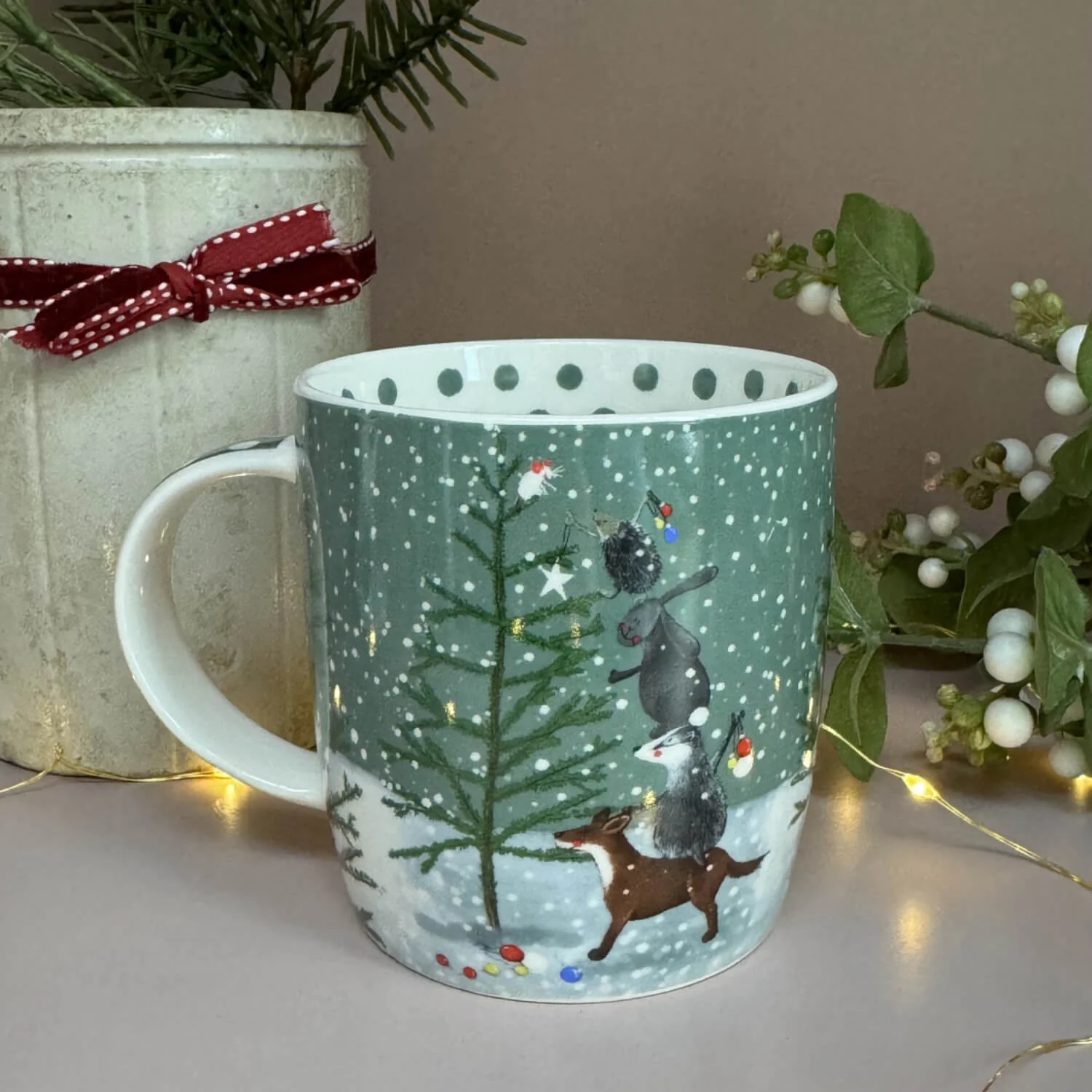 Alex Clark Christmas 400ml China Mug - Decorating The Tree - Image 3