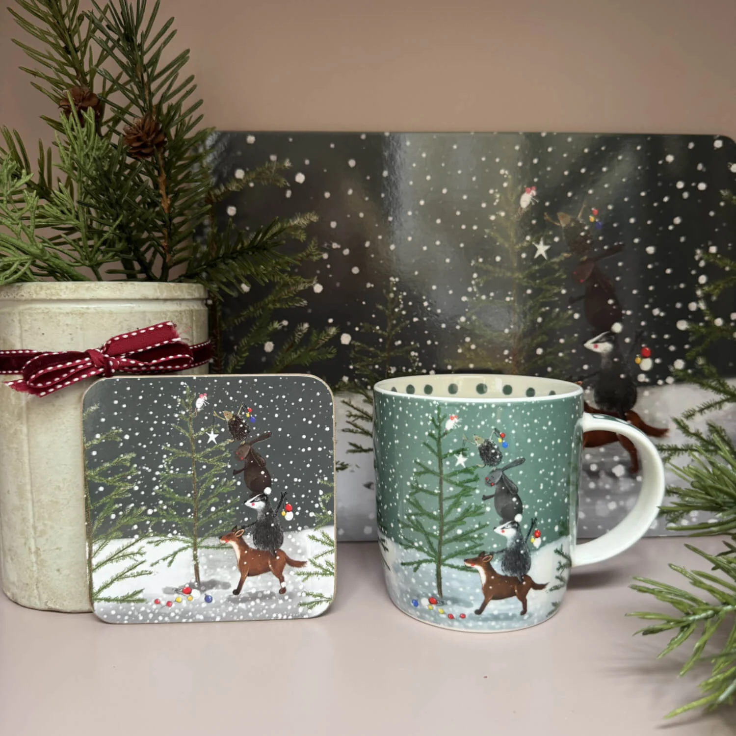 Alex Clark Christmas 400ml China Mug - Decorating The Tree - Image 5
