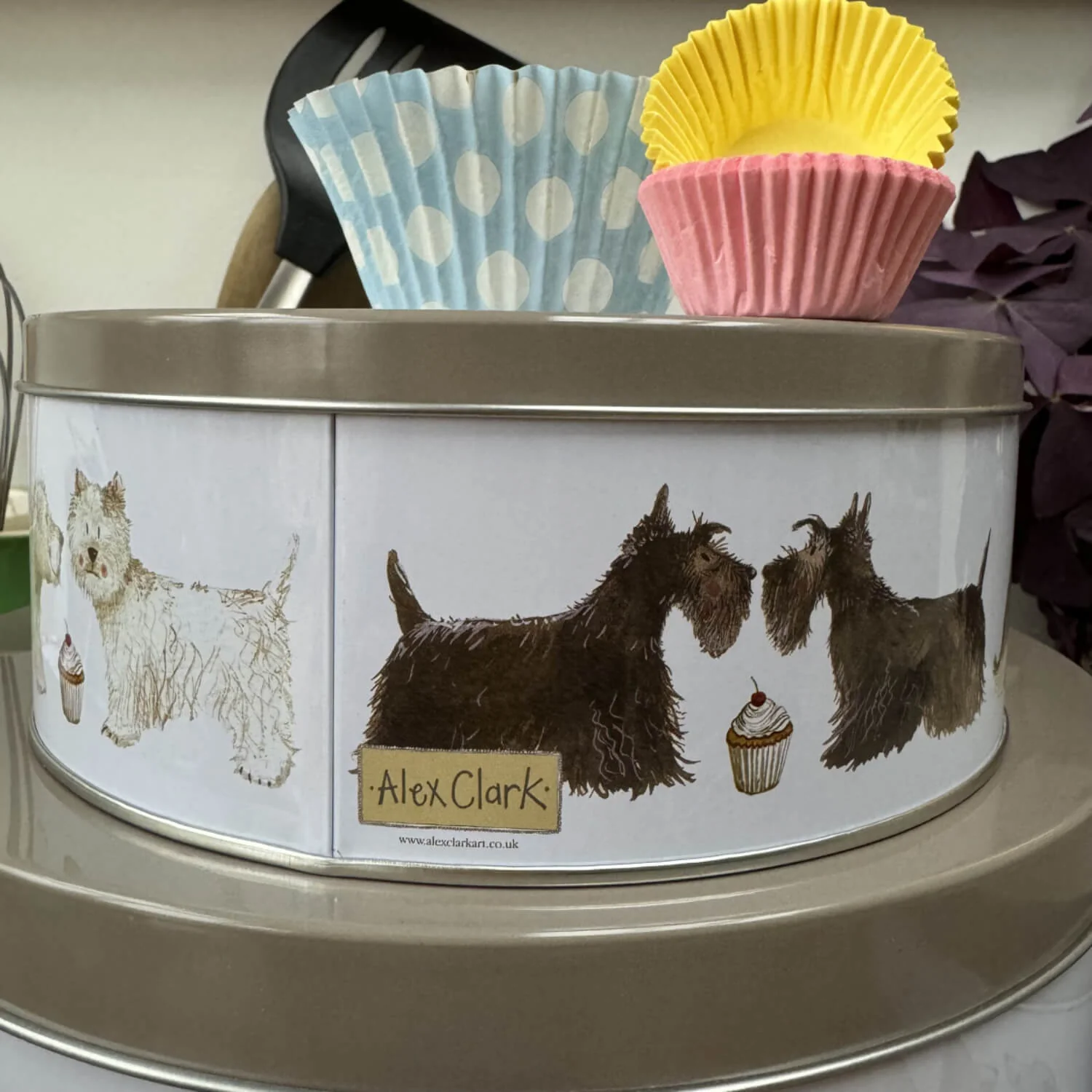 Alex Clark Set Of 3 Cake Tins - Delightful Dogs - Image 3