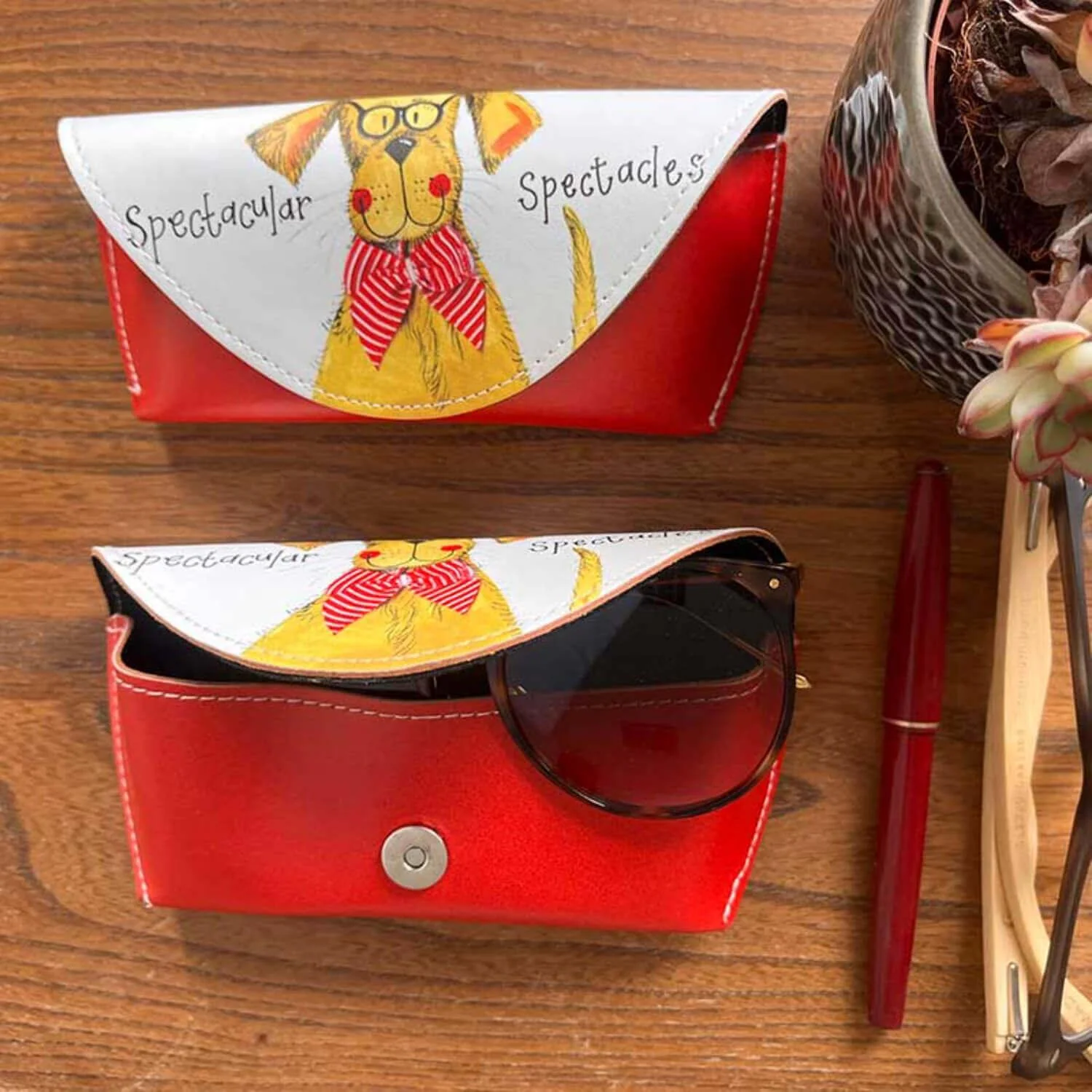 Alex Clark Spectacle Case - Spectacular Dog