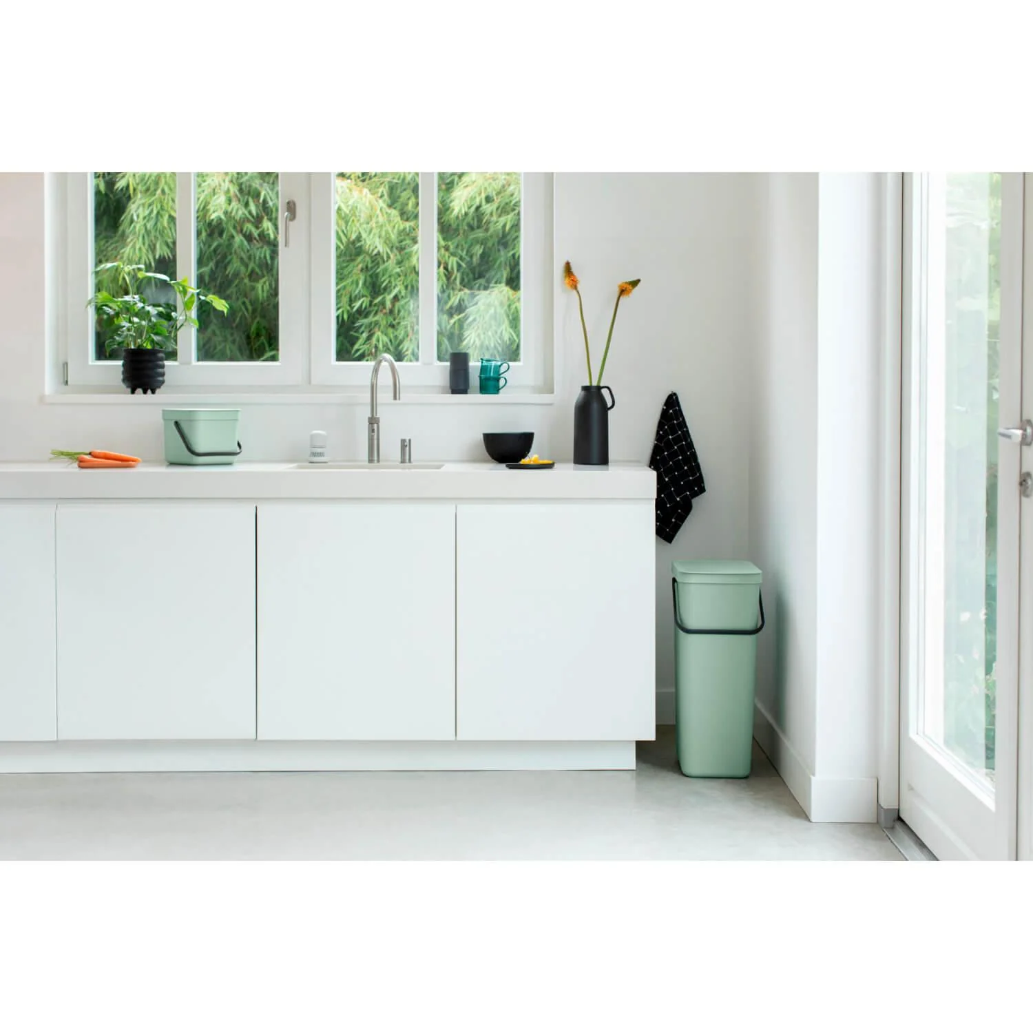 Brabantia Sort & Go 6 Litre Waste Bin - Jade Green - Image 8