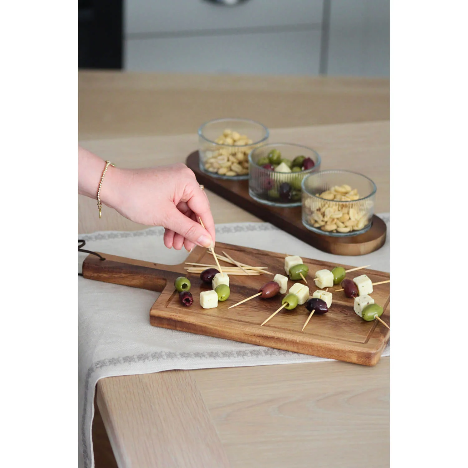 Chef Aid Wooden Cocktail Sticks - Pack of 200 - Image 3