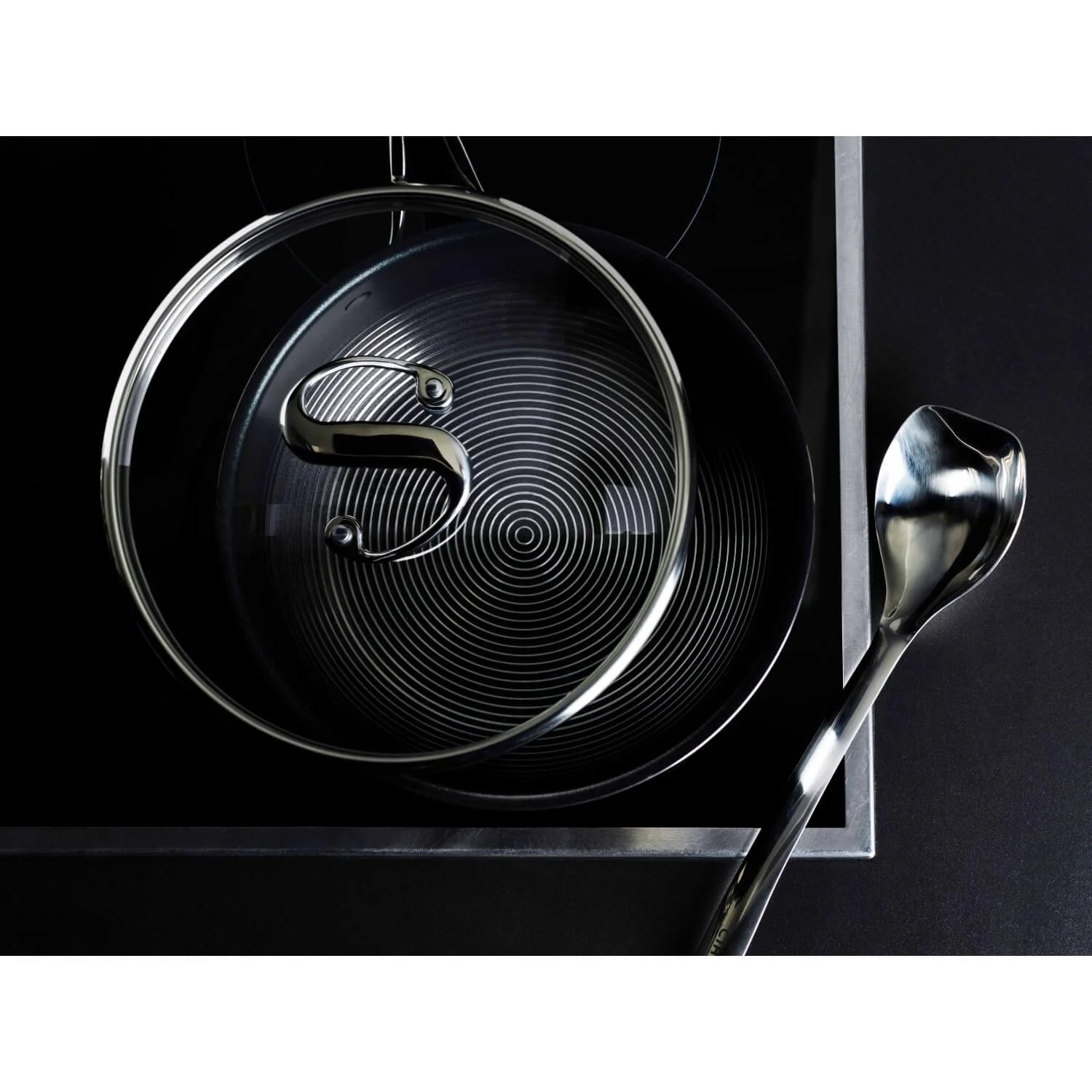 Circulon C-Series SteelShield Non-Stick Chefs Pan With Lid - 24cm - Image 6