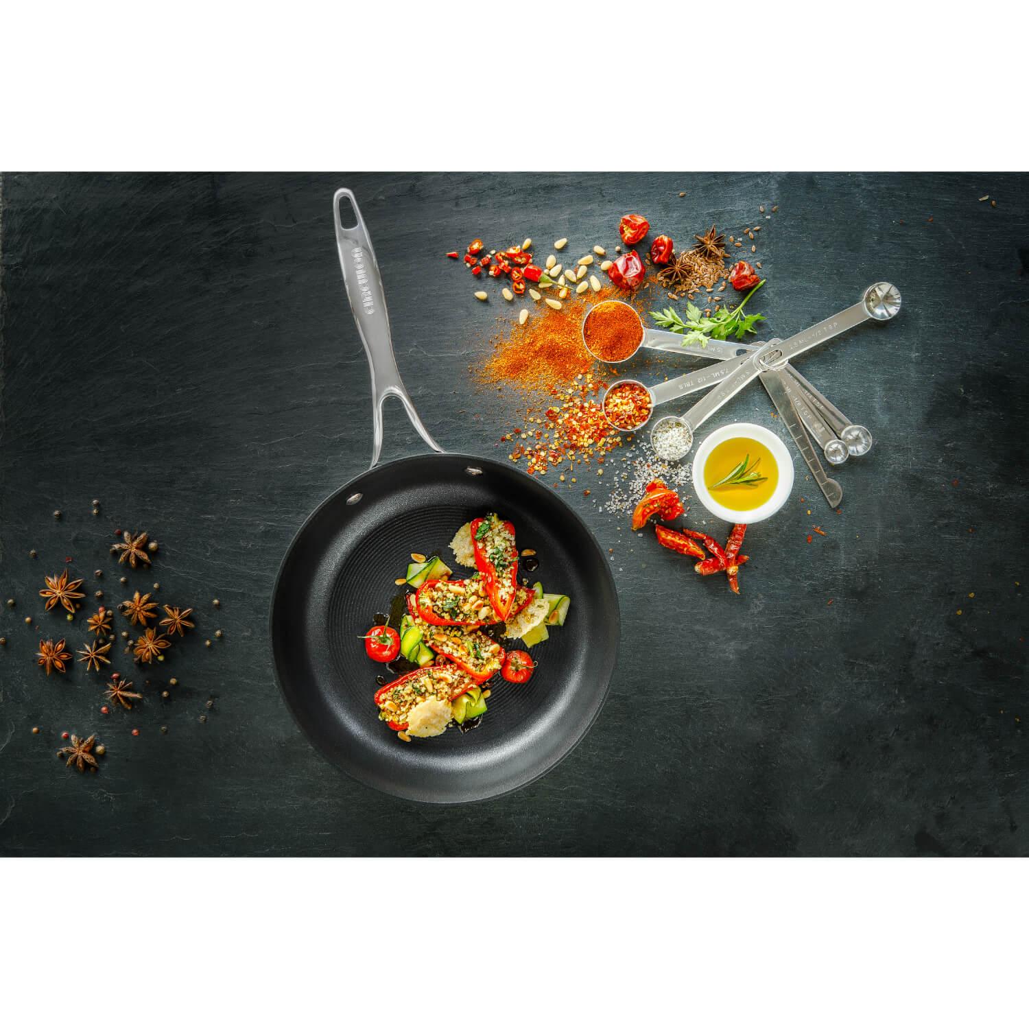 Circulon Style Hard Anodised Non-Stick Skillet Pan - 25cm - Image 4