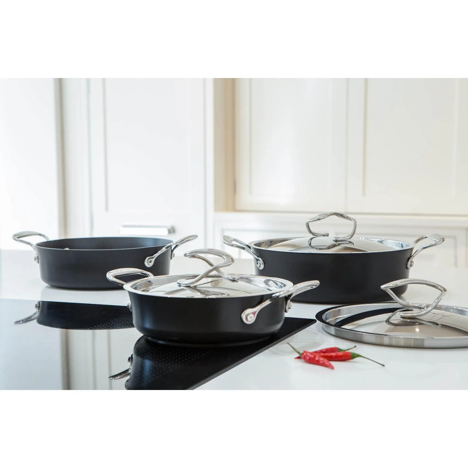 Circulon Style Hard Anodised Non-Stick Cookware Set - 3 Piece - Image 10