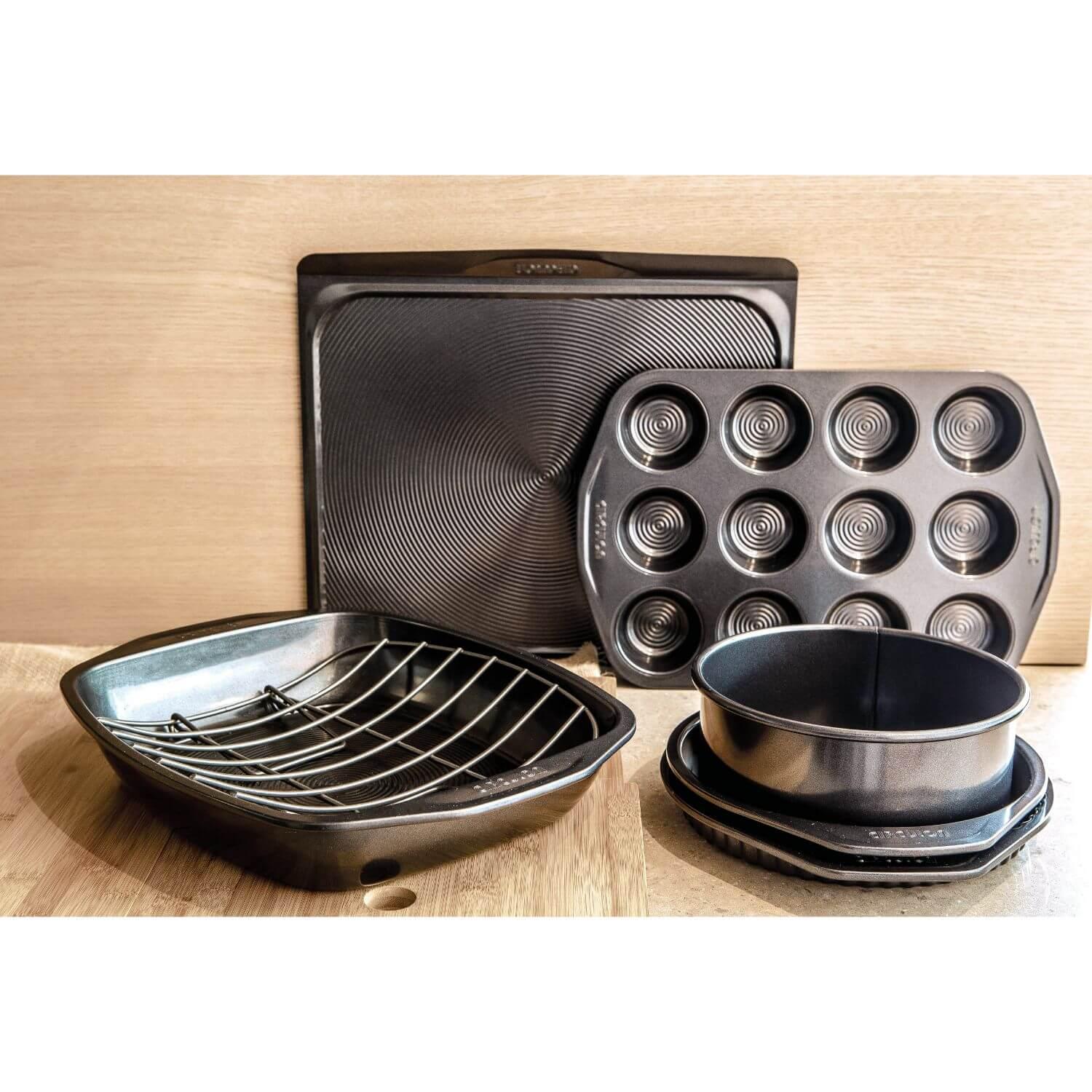 Circulon Ultimum Square Baking Tray - 35.5cm - Image 5
