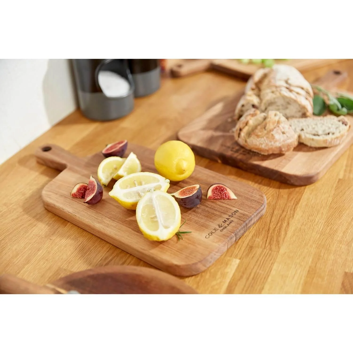 Cole & Mason Barkway Acacia Small Chopping Board With Handle - Image 9