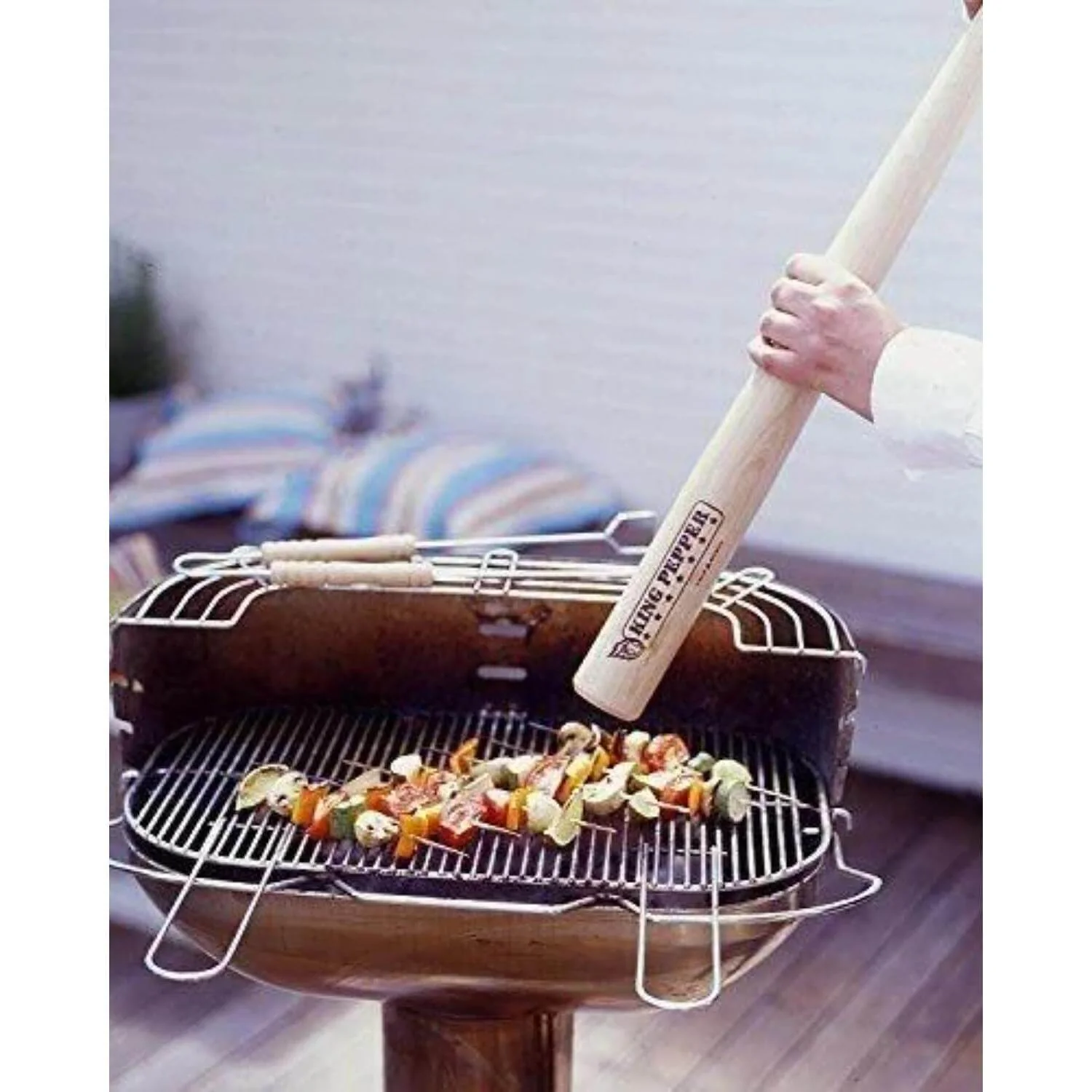 Cole & Mason King Pepper 72cm Beech Wood Baseball Bat Pepper Mill - Image 5