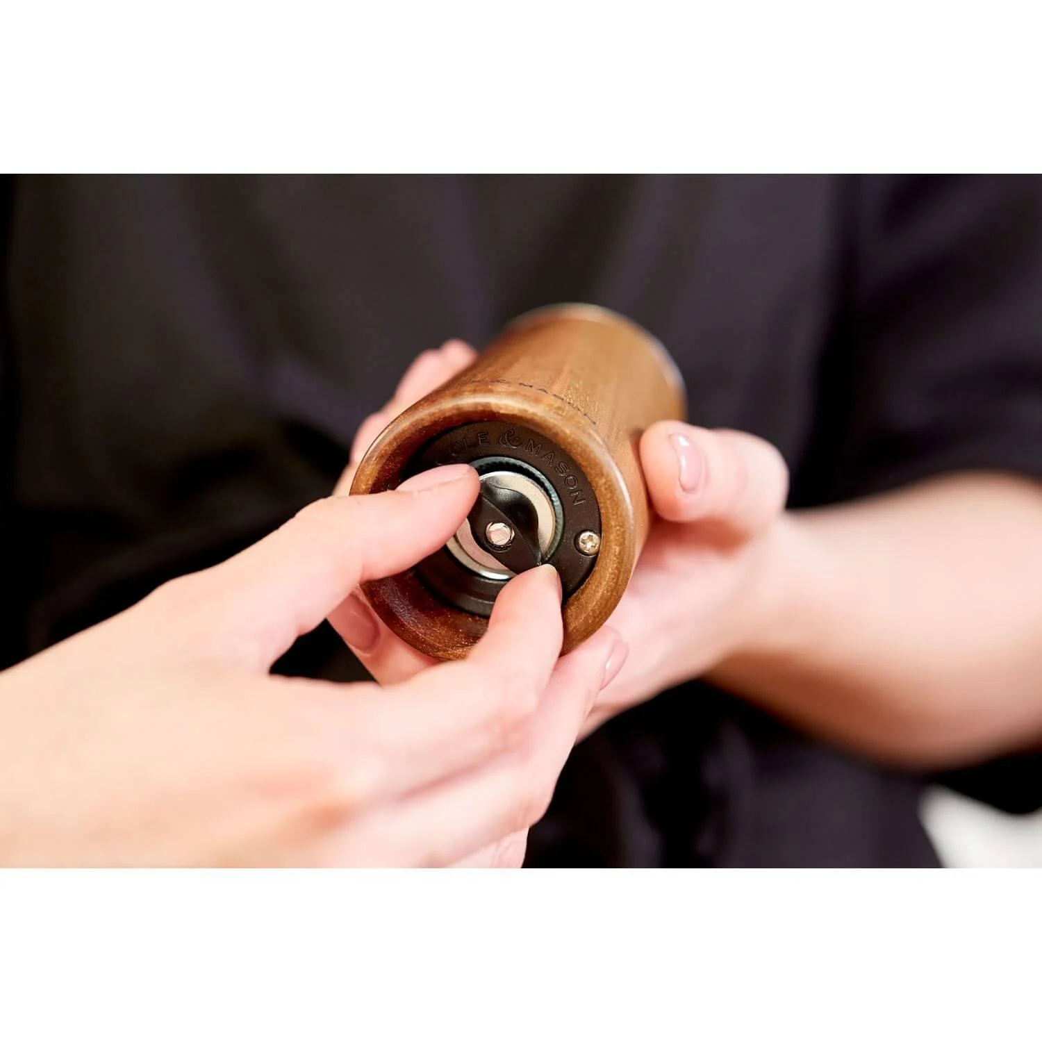 Cole & Mason Marlow Salt & Pepper Mill Set - Acacia - Image 4