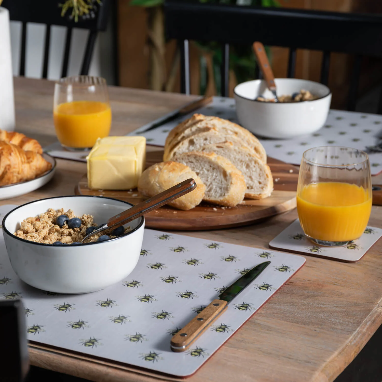 Creative Tops Set Of 4 Placemats - Bees - Image 4