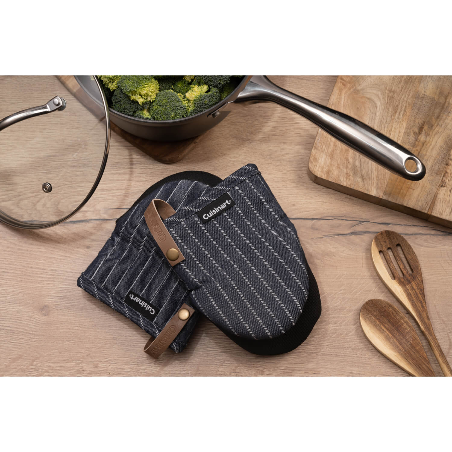 Cuisinart Neoprene Pack of 2 Mini Oven Mitts - Denim Pinstripe - Image 9