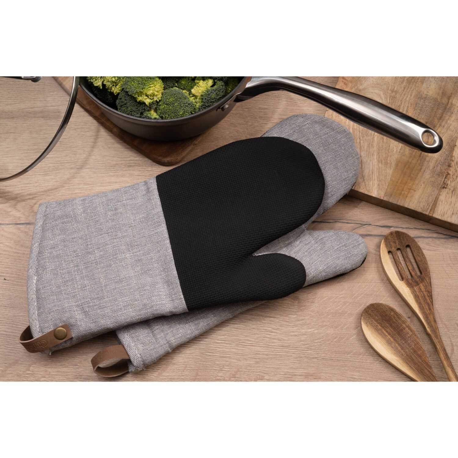 Cuisinart Neoprene Pack of 2 Oven Mitts - Grey - Image 11