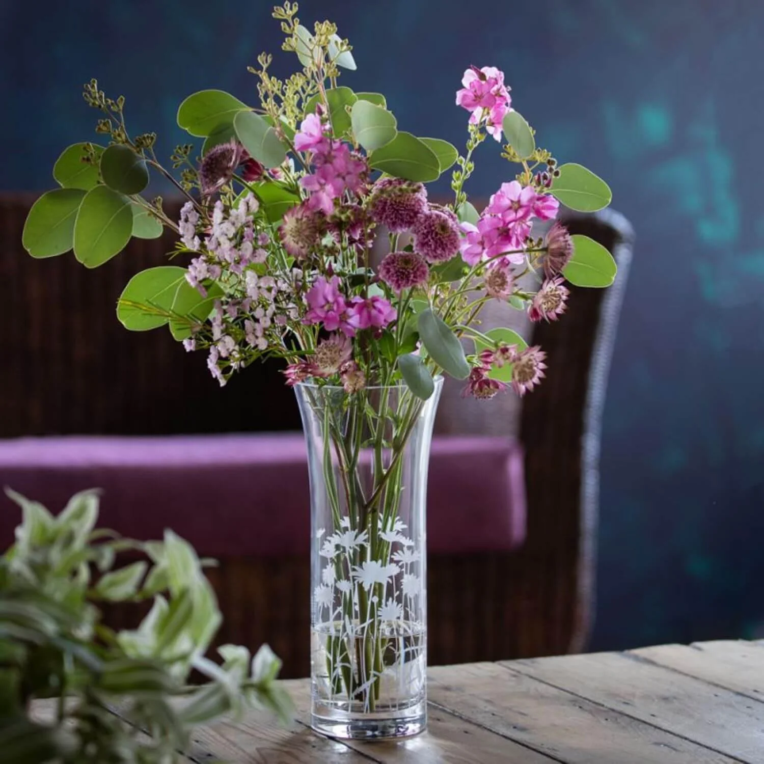 Dartington Bloom Trumpet Vase - Marguerite - Image 3