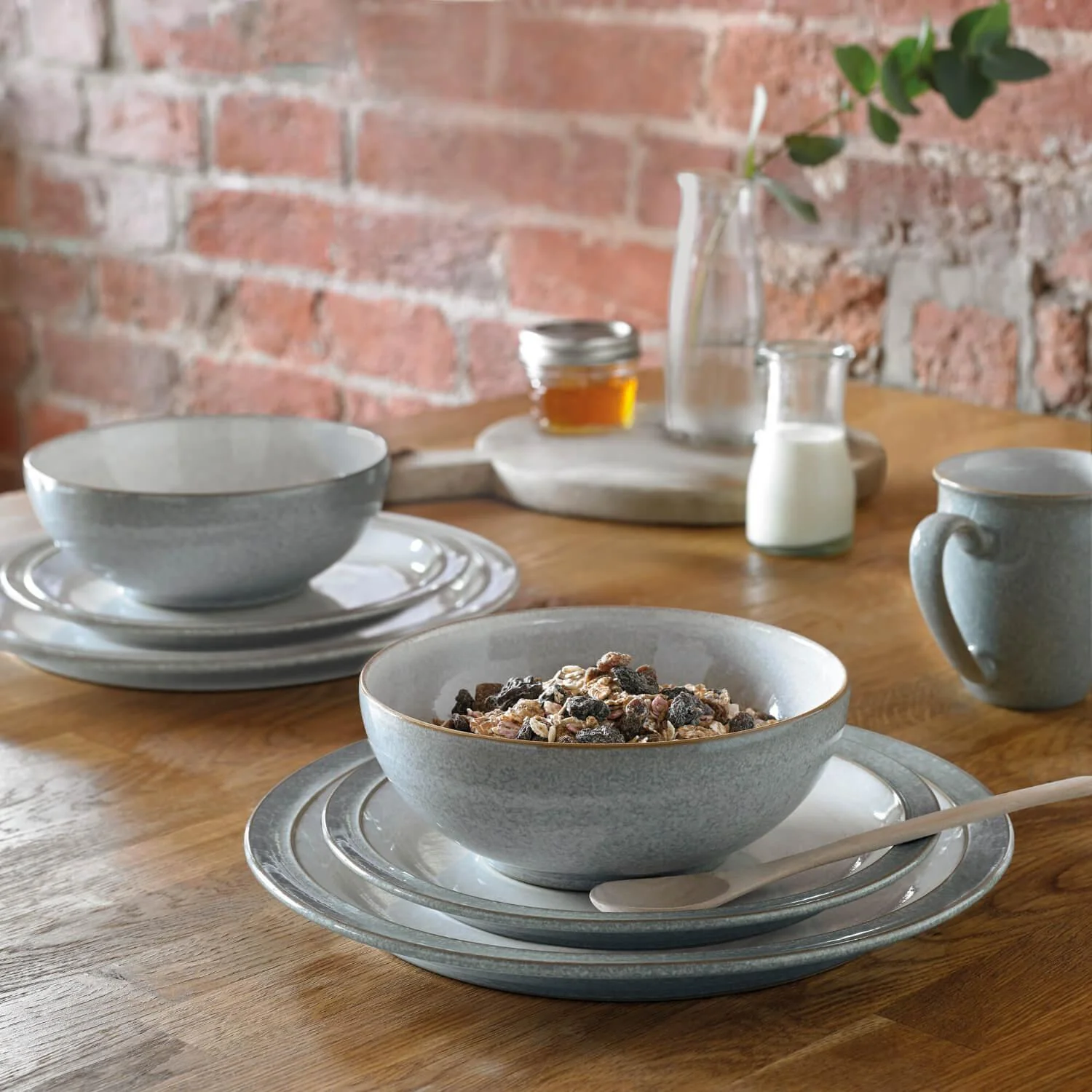 Denby Elements Light Grey Medium Plate - 22cm - Image 3