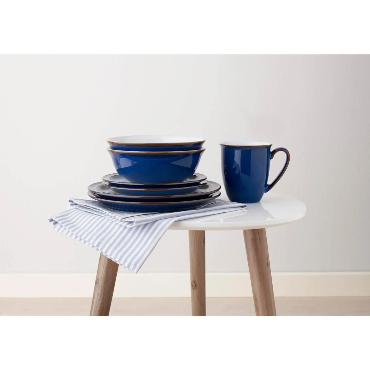 Denby Imperial Blue Medium Plate - 22cm - Image 3