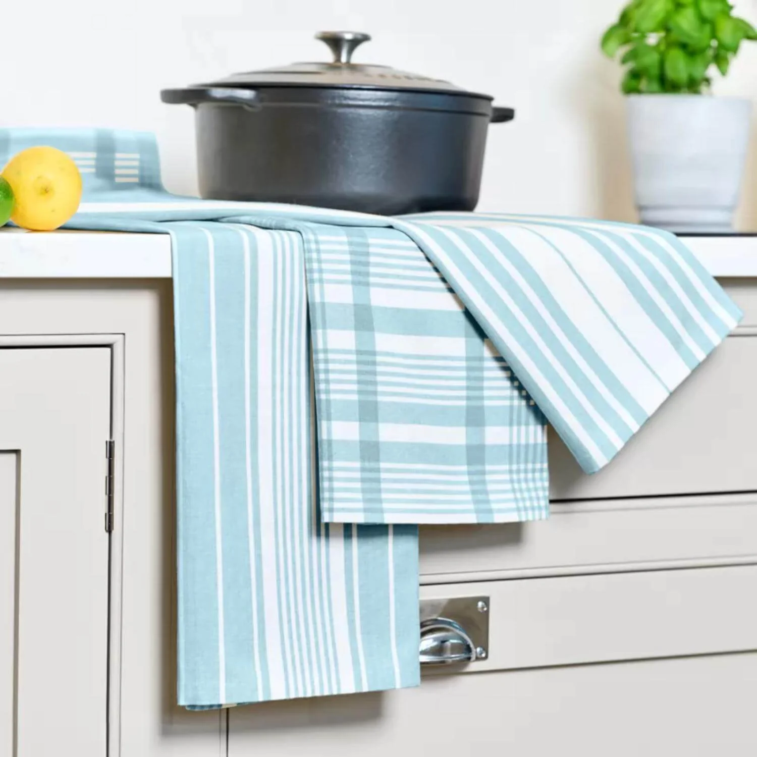 Dexam Love Colour 3-Piece Extra Large Cotton Tea Towels - Duck Egg - Image 3