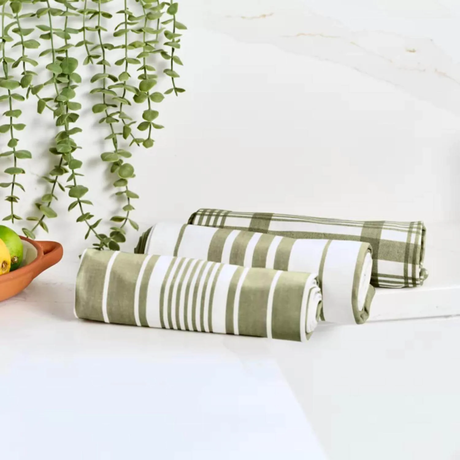Dexam Love Colour Set of 3 Extra Large Tea Towels - Olive Green - Image 2