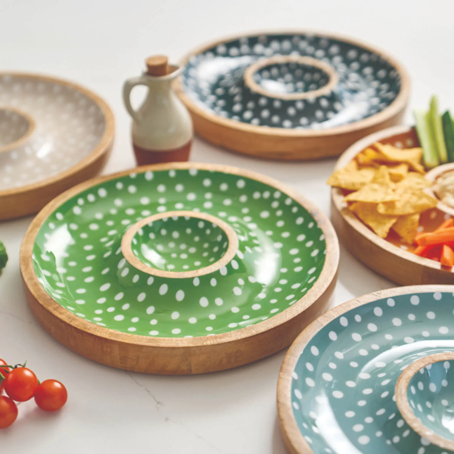 Dexam Sintra Mango Wood Spotted Chip & Dip Bowl - Green - Image 2