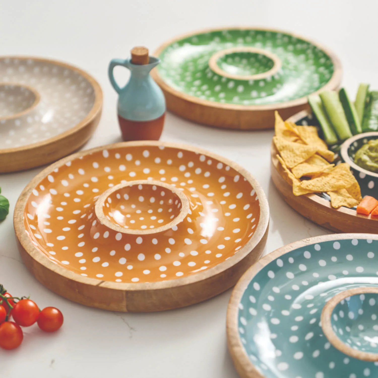 Dexam Sintra Mango Wood Spotted Chip & Dip Bowl - Ochre - Image 2