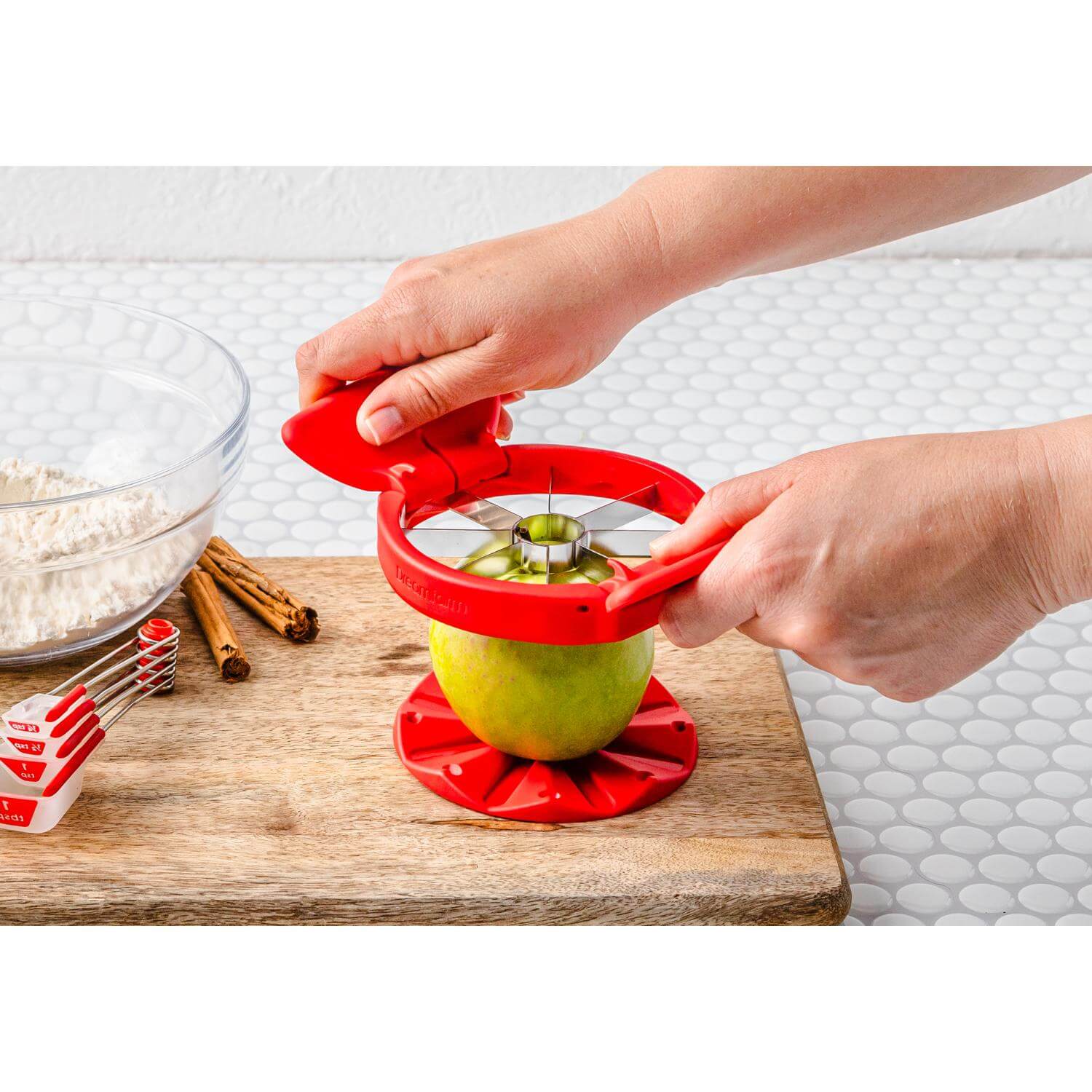 Dreamfarm Flapple Apple Slicer & Corer - Red - Image 3
