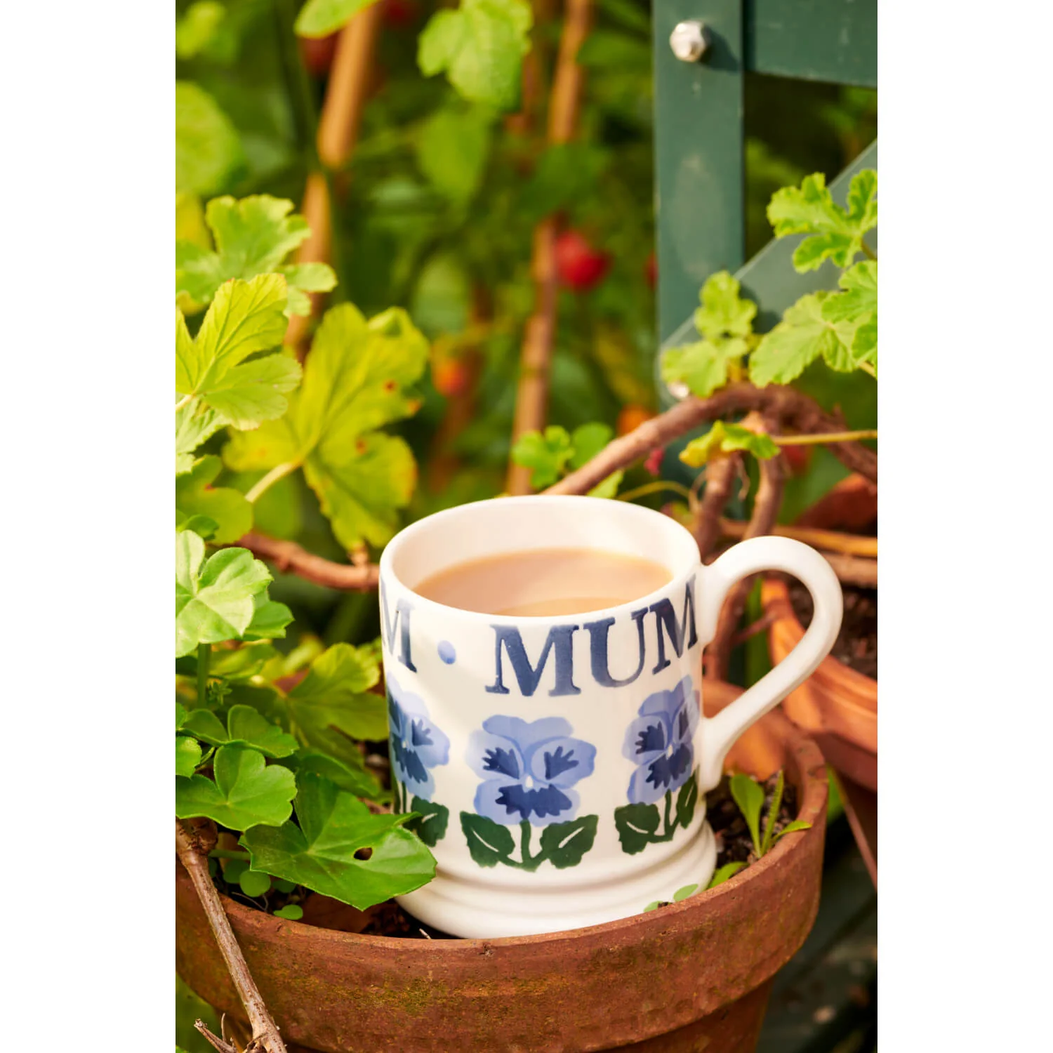 Emma Bridgewater Half Pint Mug - Blue Pansies - Mum - Image 5