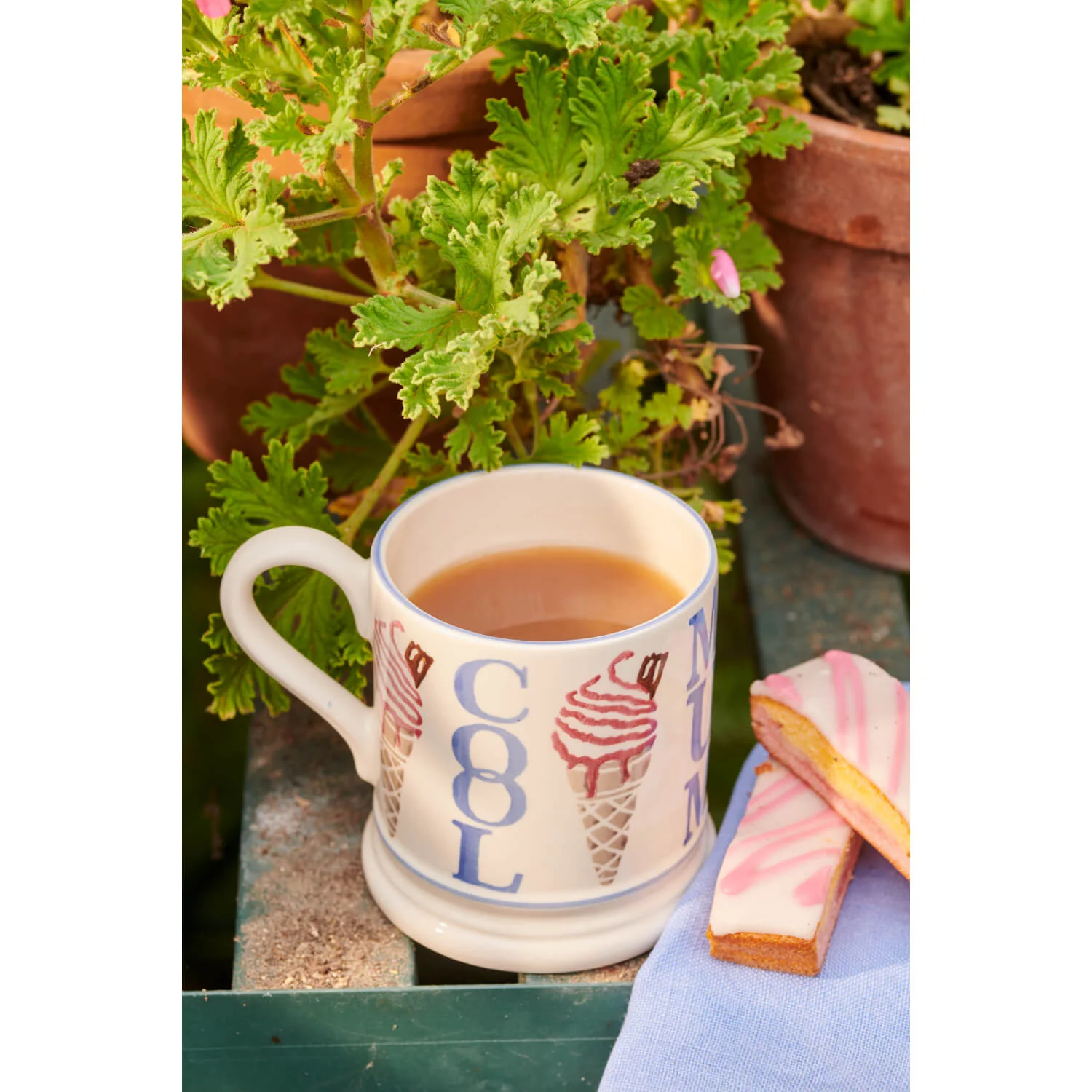 Emma Bridgewater Half Pint Mug - Cool Mum - Image 5