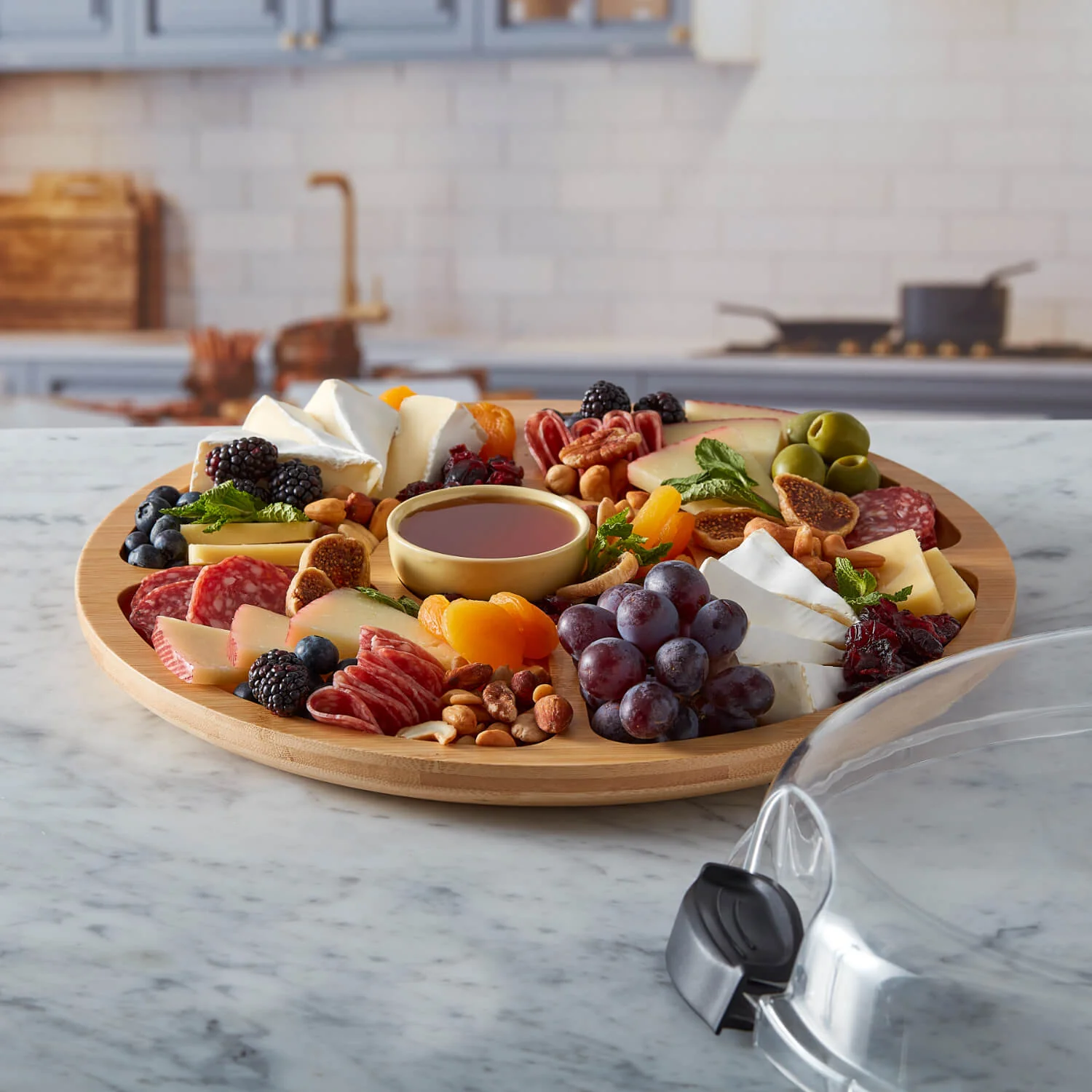 Farberware Build-a-Board 35.5cm Round Divided Serving Board with Lid - Image 14
