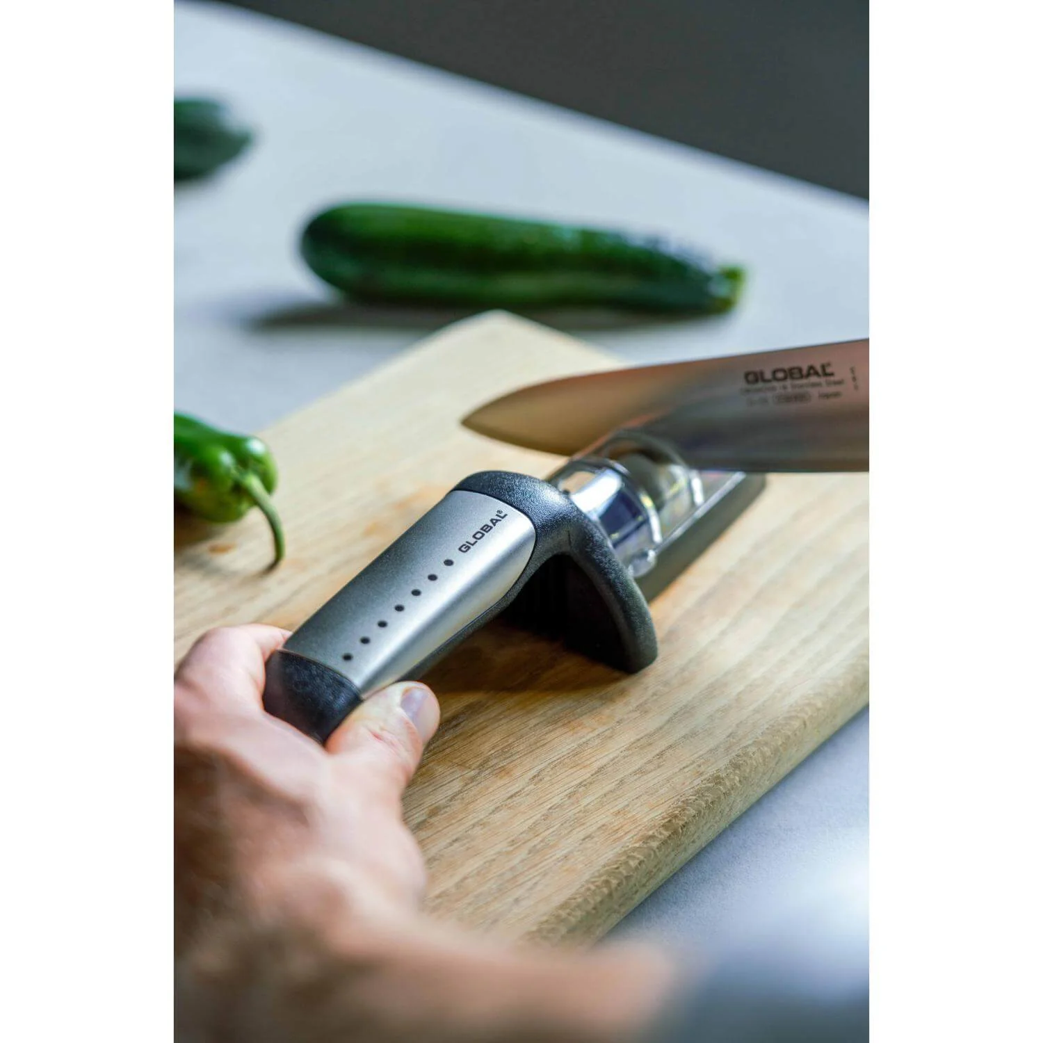 Global GS-550B Black & Silver 3 Wheel Knife Sharpener - Image 5