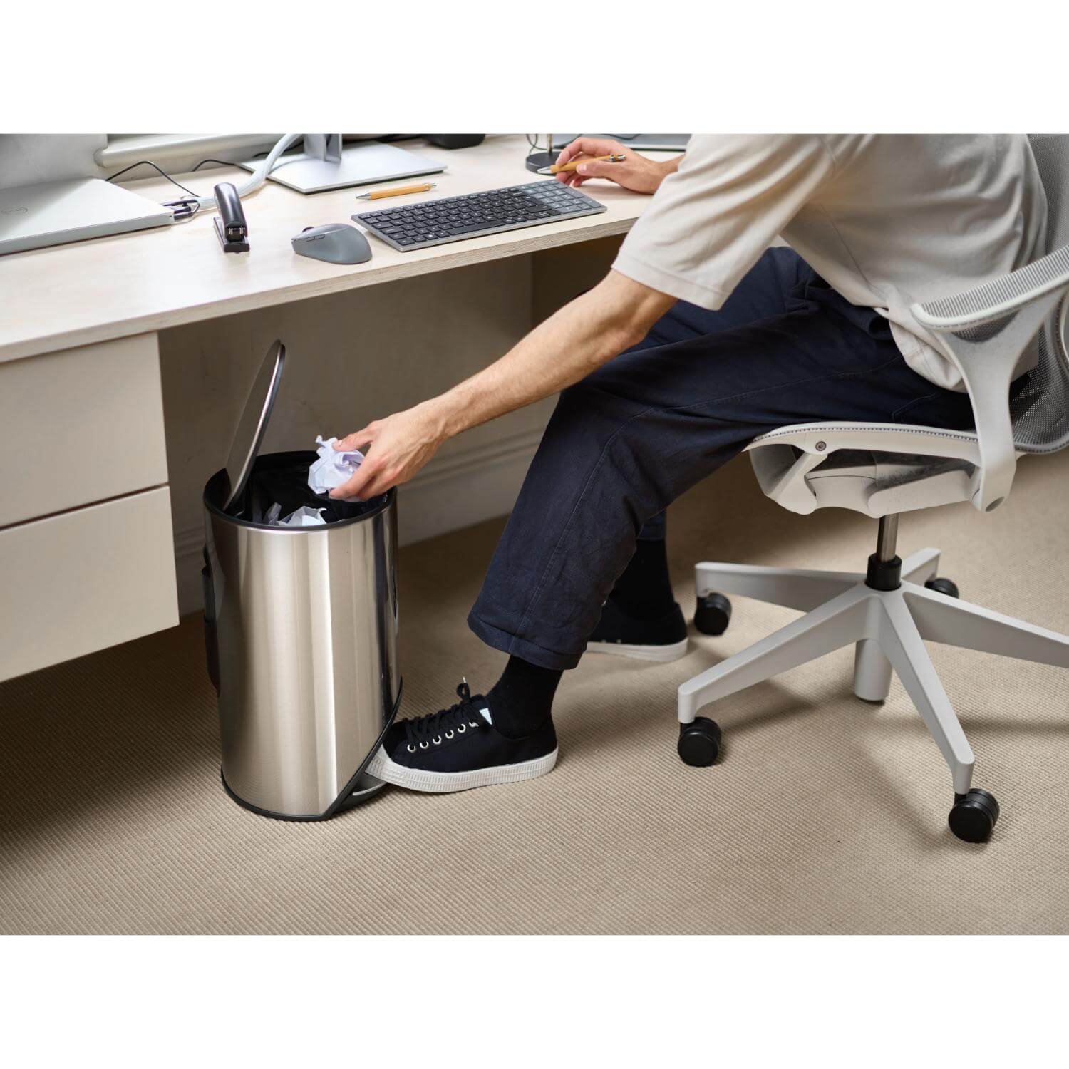 Joseph Joseph Arc 10 Litre Easy-Push Pedal Bin - Stainless Steel - Image 9