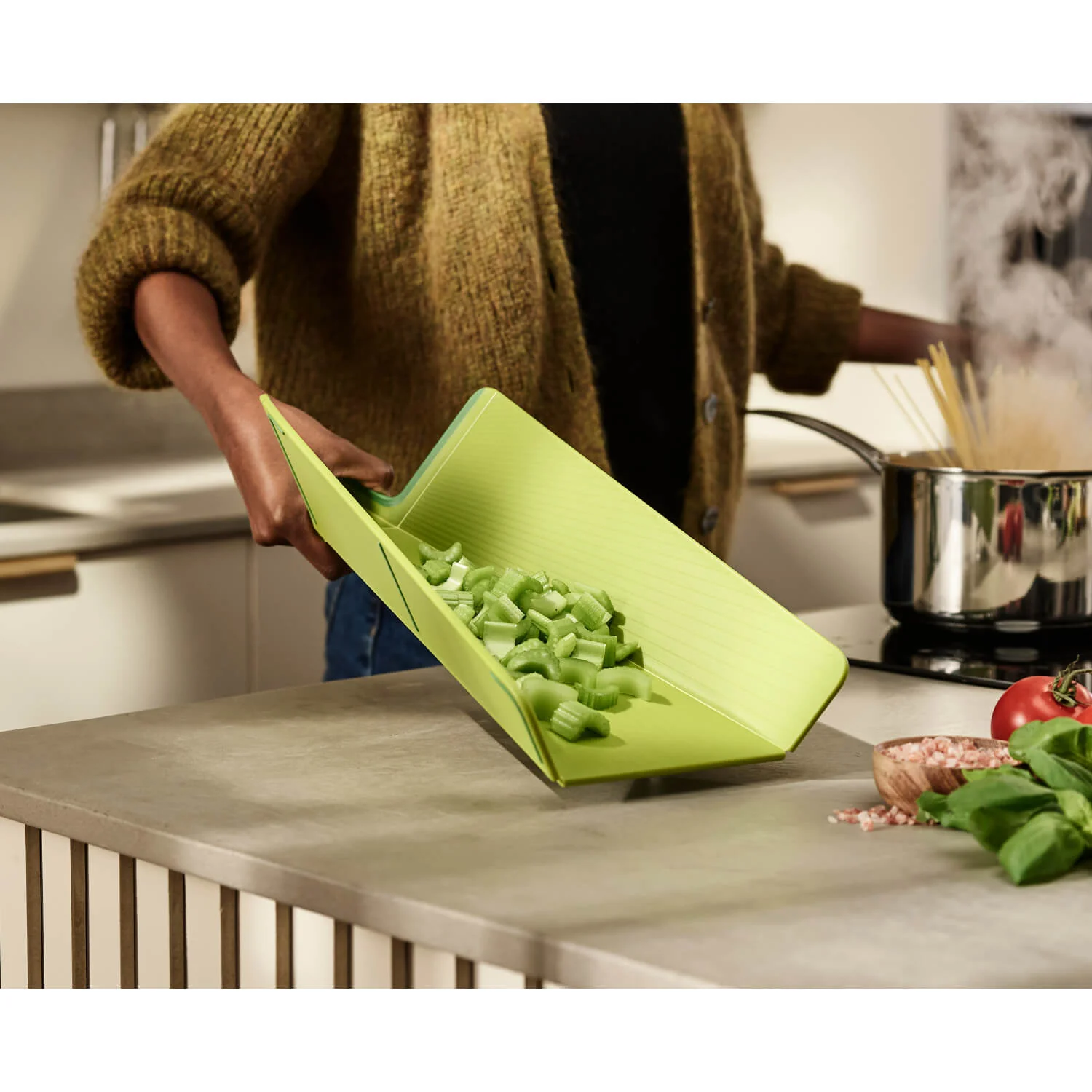 Joseph Joseph Chop2Pot Plus Regular - Green - Image 9