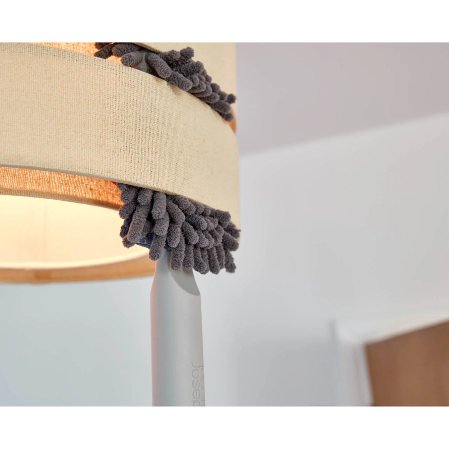 Joseph Joseph  CleanTech™ 3-in1 Duster With Storage Cover - Image 8