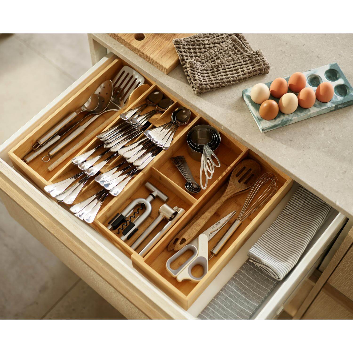 Joseph Joseph DrawerStore Bamboo Expanding Cutlery Organiser - Image 8