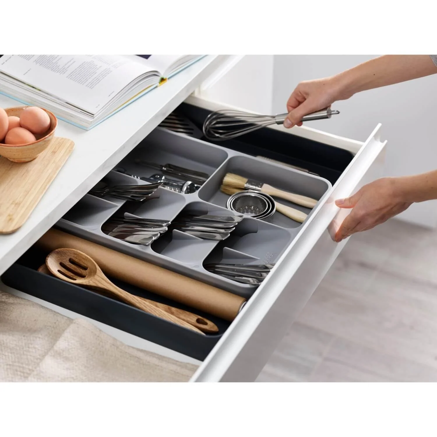 Joseph Joseph DrawerStore Expanding Cutlery Tray - Grey - Image 12