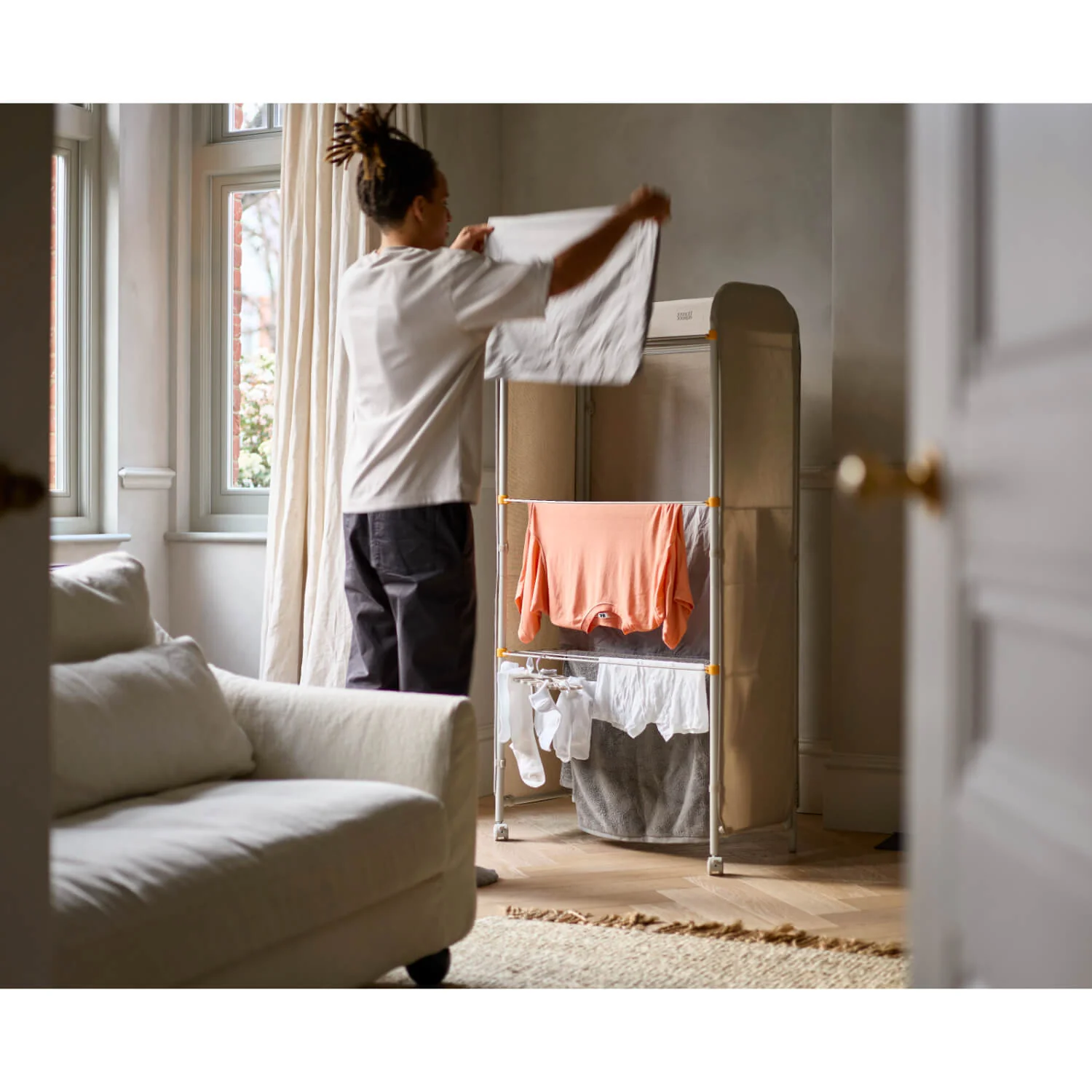 Joseph Joseph Eclipse™ 3-Tier Clothes Airer With Screen - Ecru - Image 8