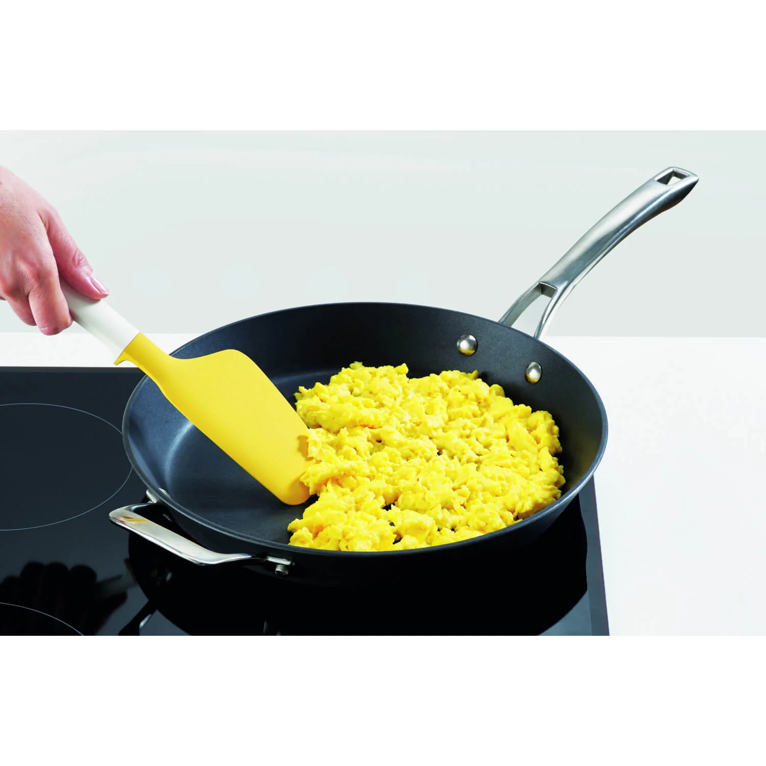 Joseph Joseph Elevate™ Egg Spatula - Yellow - Image 2