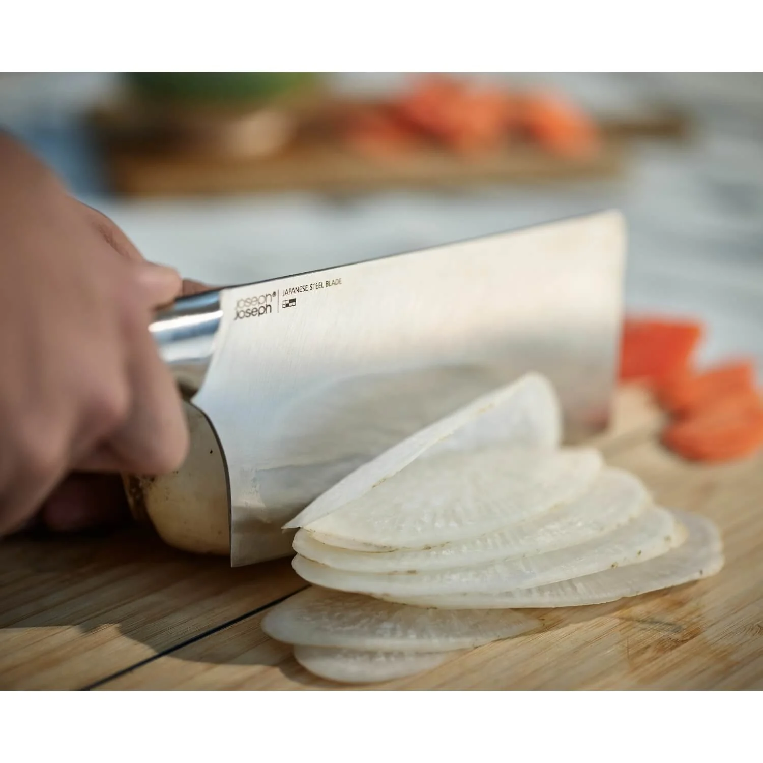 Joseph Joseph Elevate Fusion 5-Piece Knife & Scissor Set with Beechwood Block - Image 16