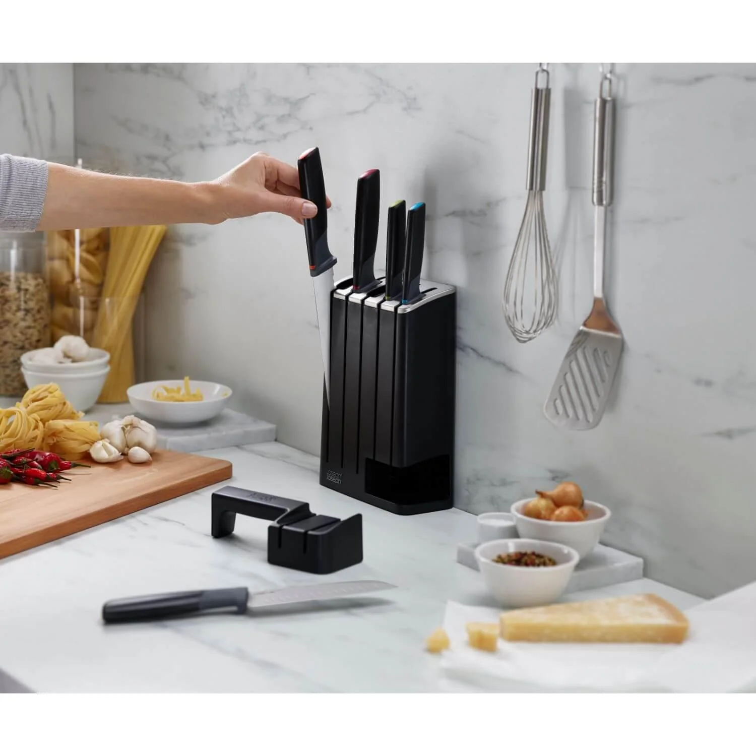 Joseph Joseph Elevate Slim 5 Piece Kitchen Knife Block Set - Image 9