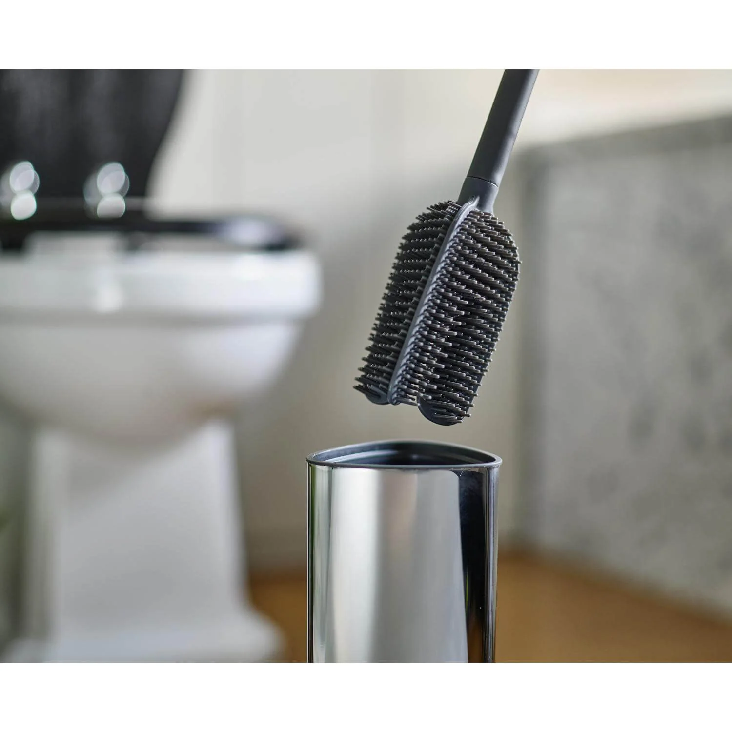 Joseph Joseph Flex 360 Luxe Toilet Brush - Stainless Steel - Image 7