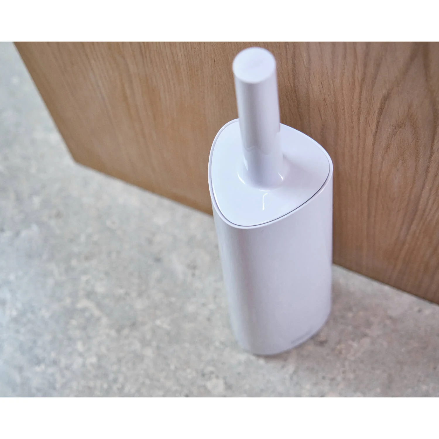 Joseph Joseph Flex™ 360 Toilet Brush - Gloss White - Image 8