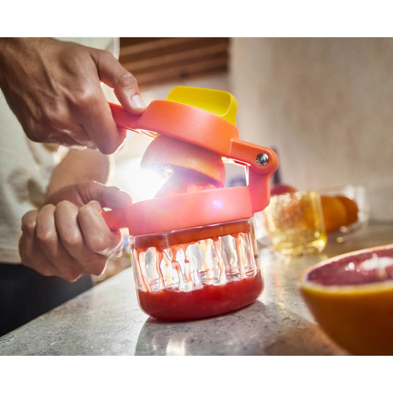 Joseph Joseph JuiceMax™ Dual-Action Citrus Press with Measuring Cup - Orange - Image 7