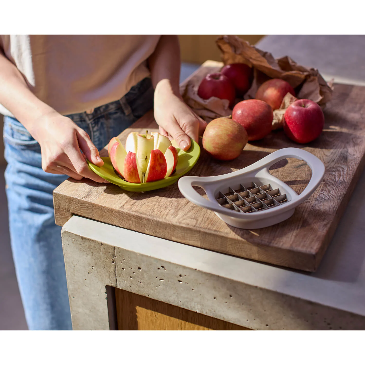Joseph Joseph Nest™ Press 2-In-1 Fruit & Vegetable Cutter - Image 6