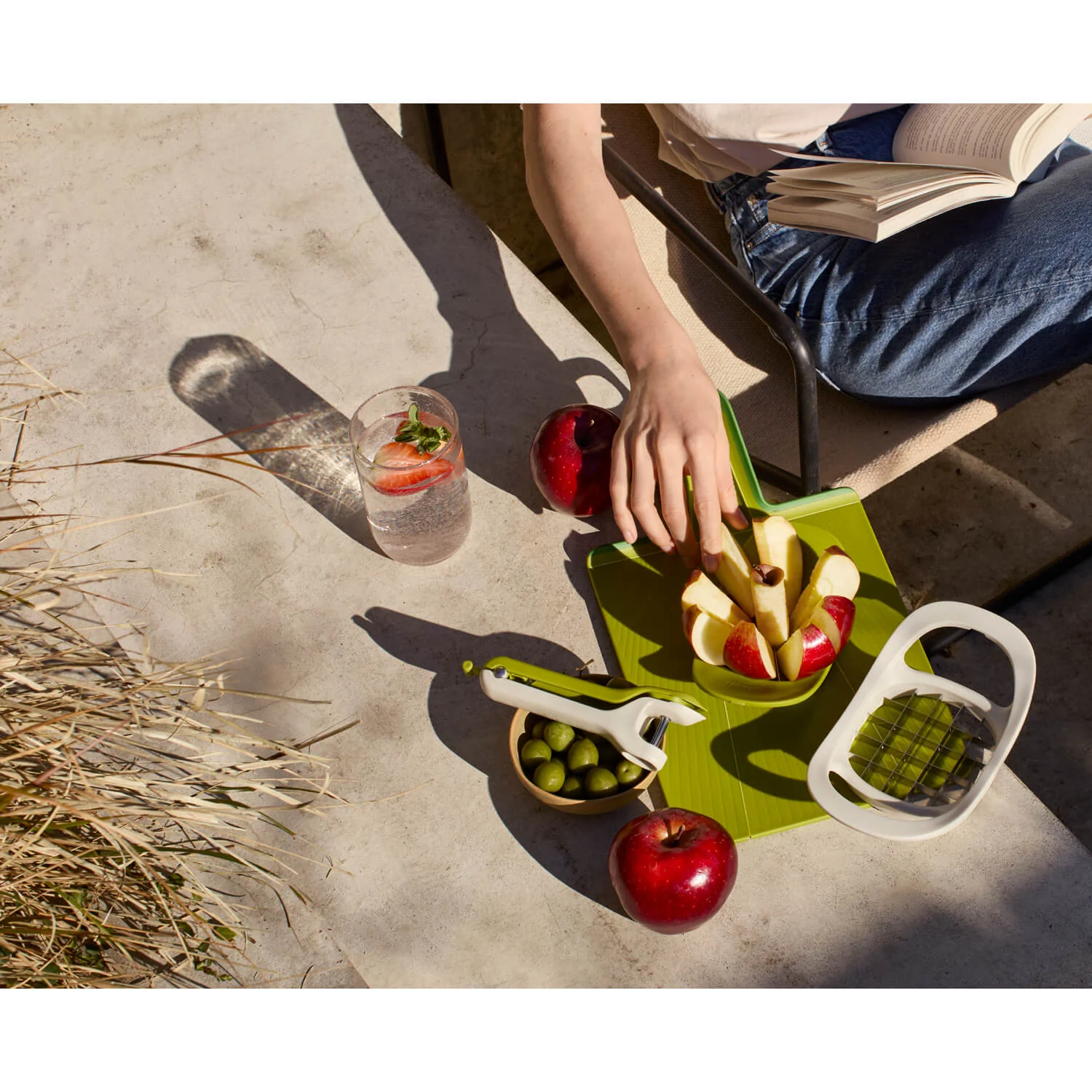 Joseph Joseph Nest™ Press 2-In-1 Fruit & Vegetable Cutter - Image 8