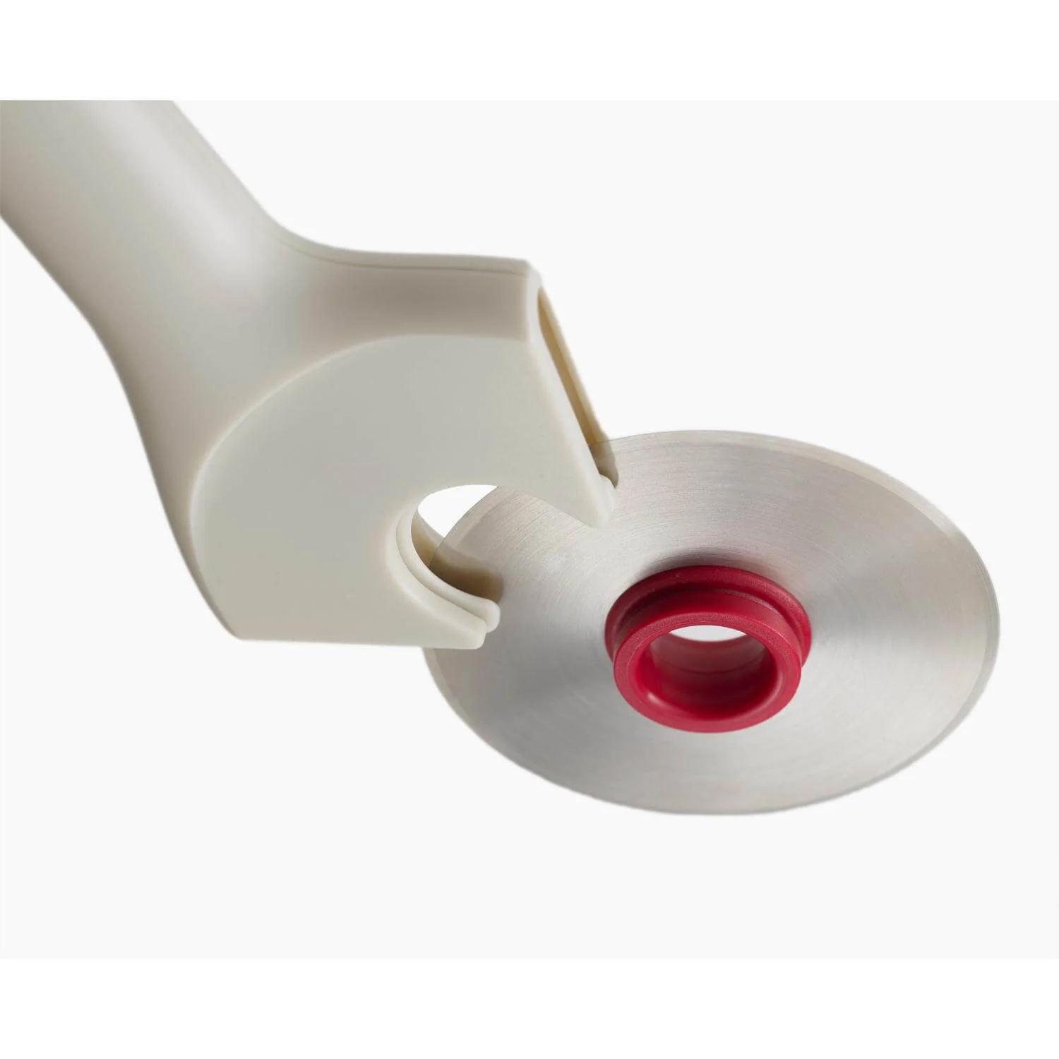 Joseph Joseph Ringo Easy Clean Pizza Cutter Wheel - Red - Image 3