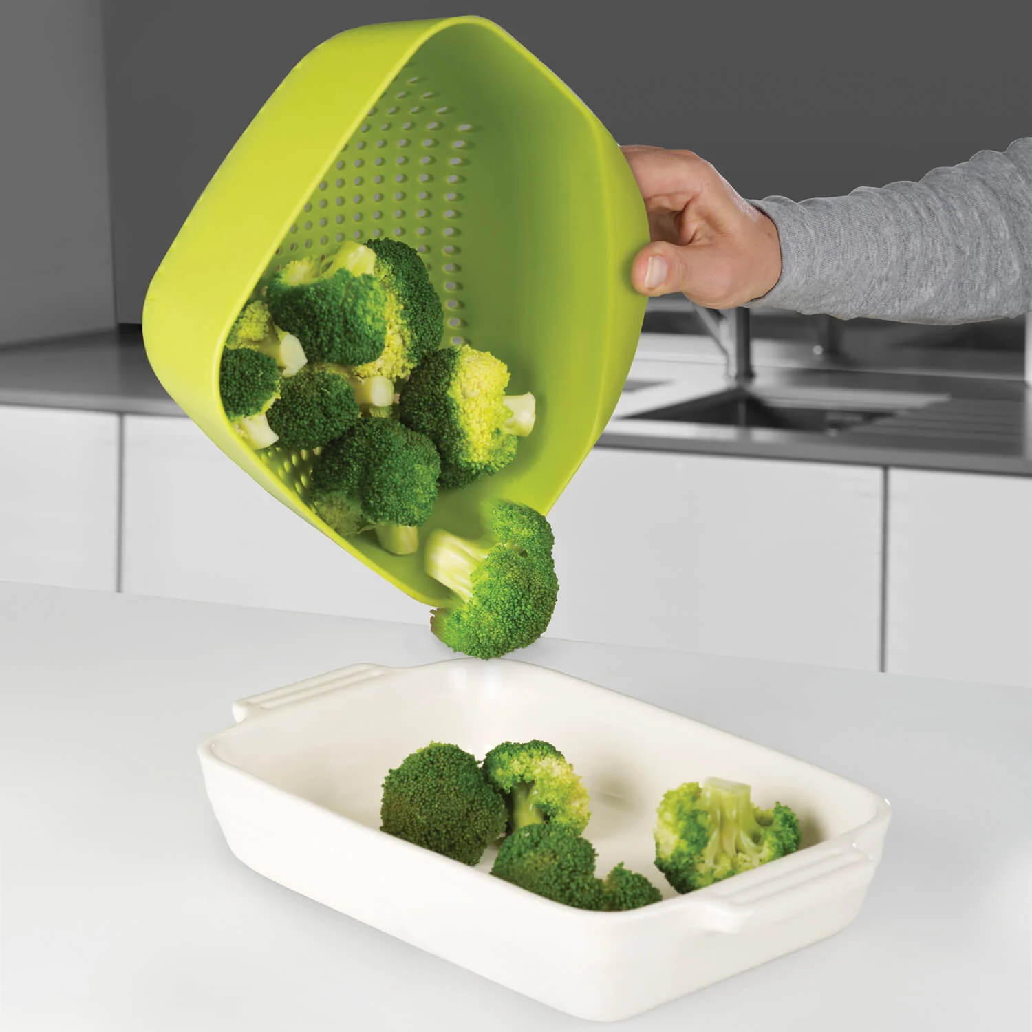 Joseph Joseph Square Colander - White - Image 3