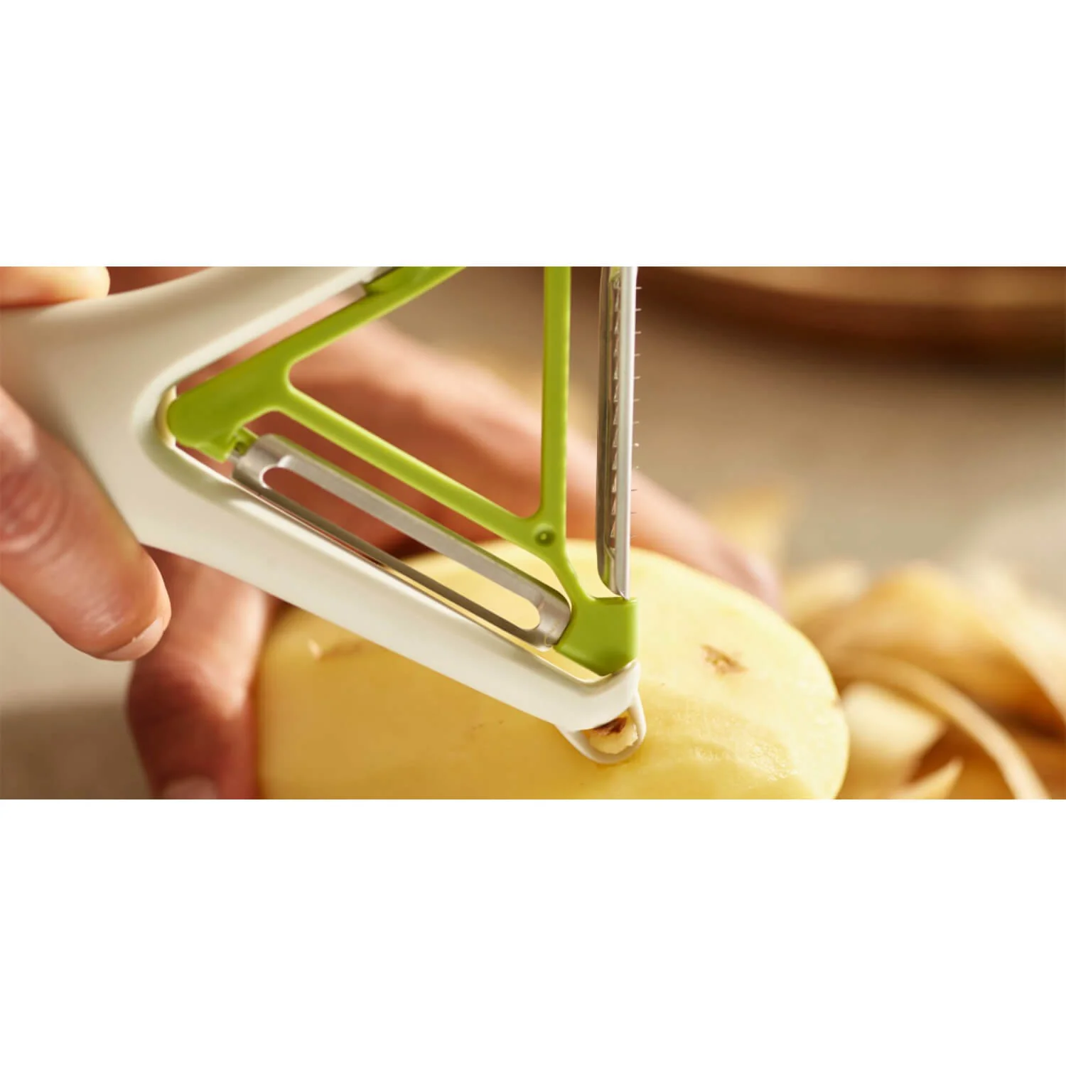 Joseph Joseph Switch™ 2-in-1 Multi-Blade Peeler - Image 7