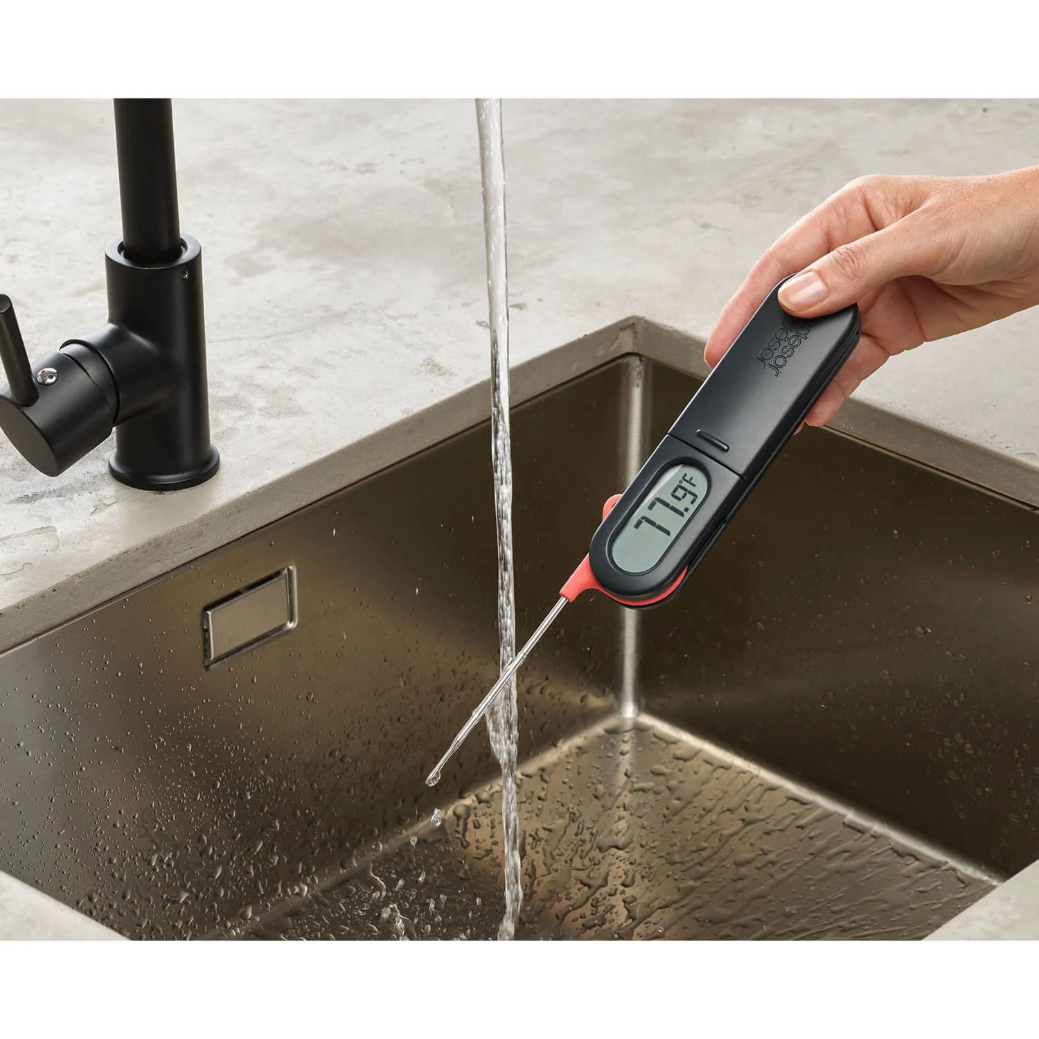 Joseph Joseph ThermaPoint Digital Probe Food Thermometer - Black - Image 6