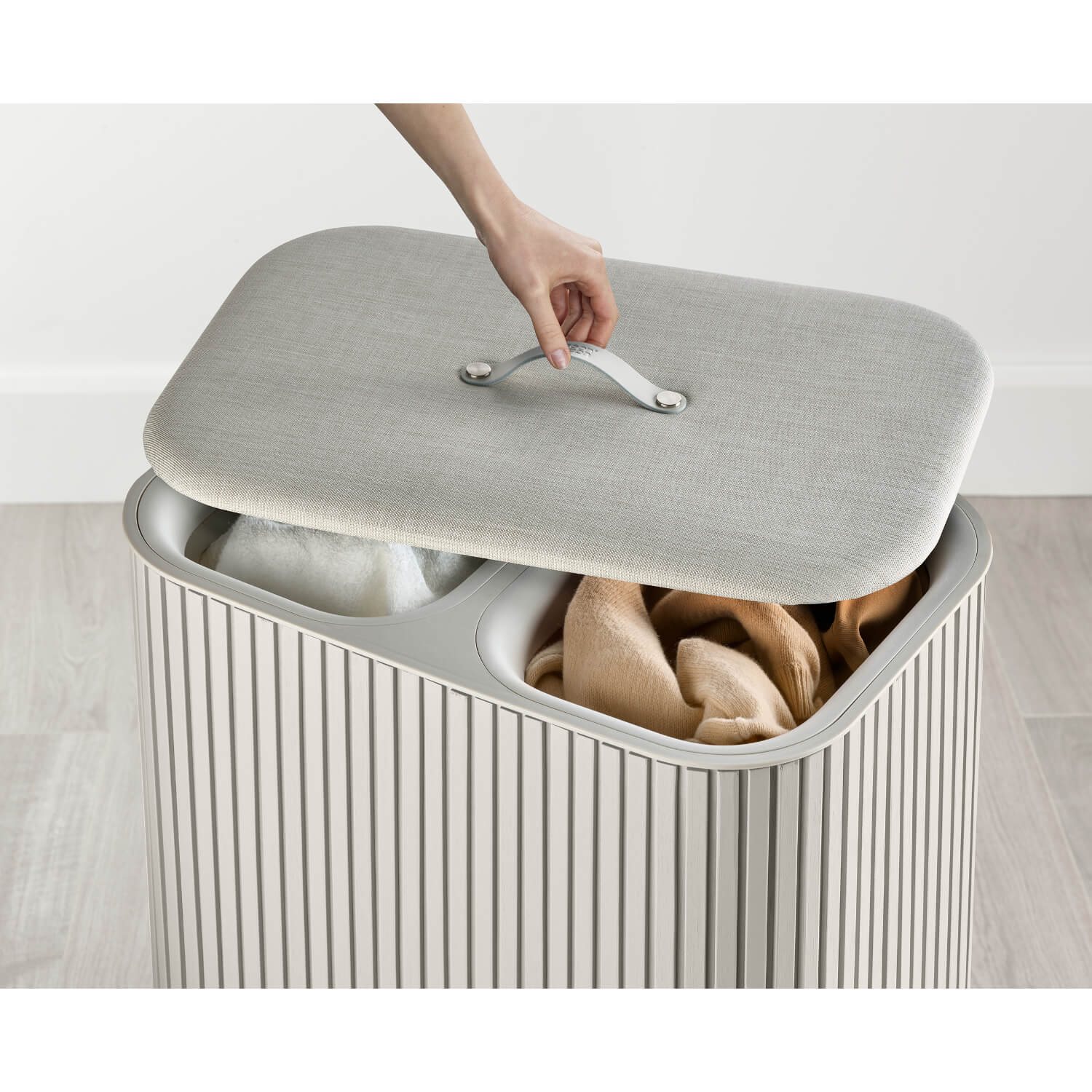 Joseph Joseph Tota Luxe 90 Litre Laundry Separation Bamboo Basket - Ecru - Image 6