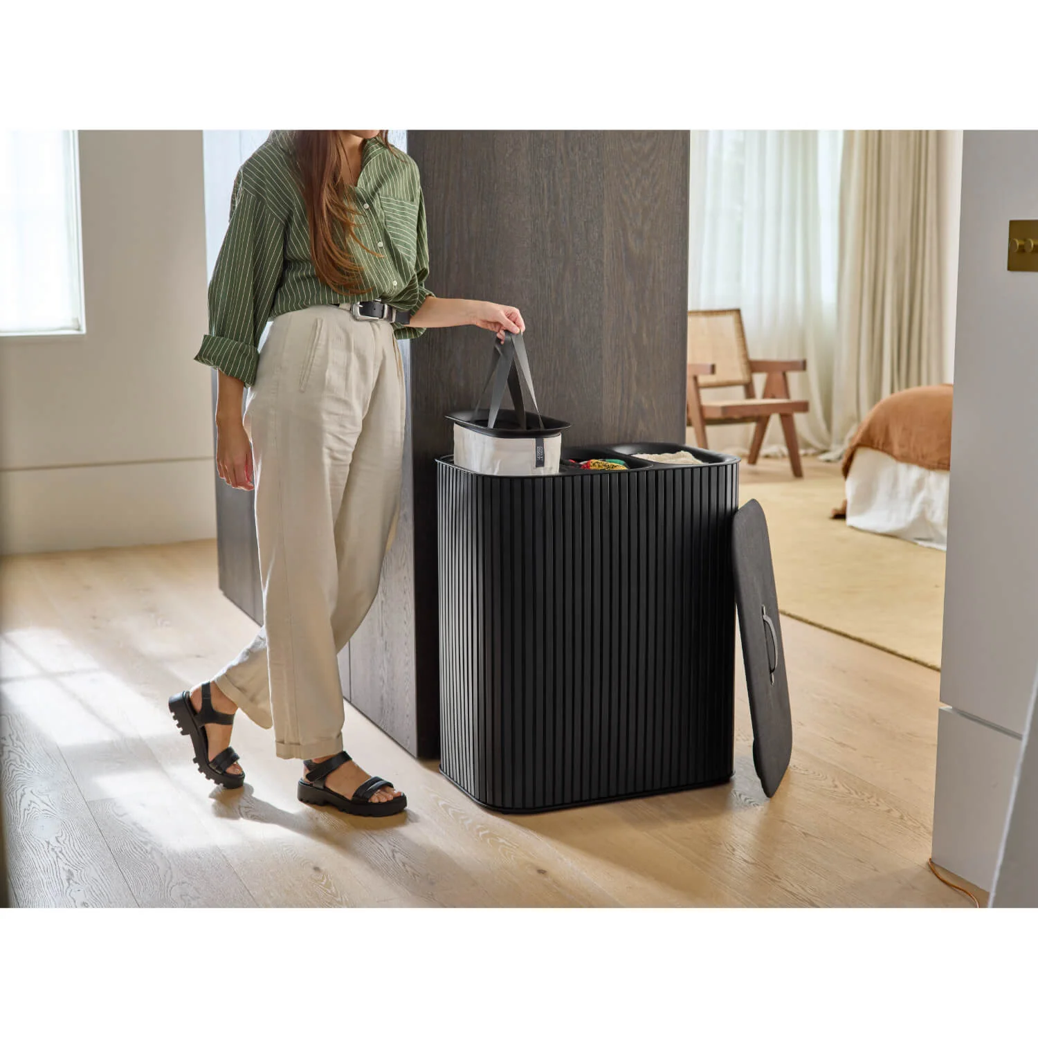 Joseph Joseph Tota Trio Luxe 90 Litre Laundry Separation Bamboo Basket - Black - Image 9