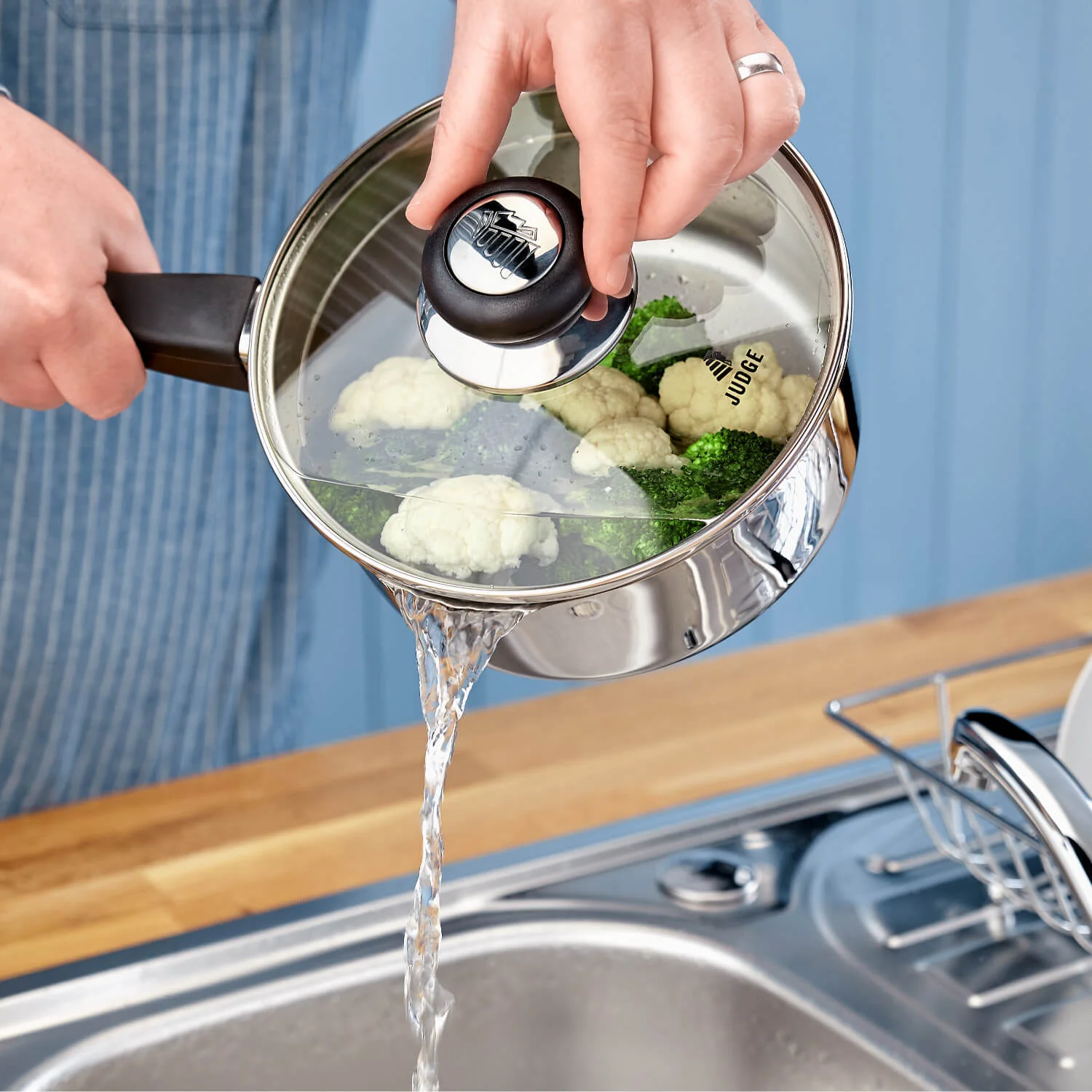 Judge Vista 20cm Stainless Steel Draining Saucepan - 3 Litre - Image 3